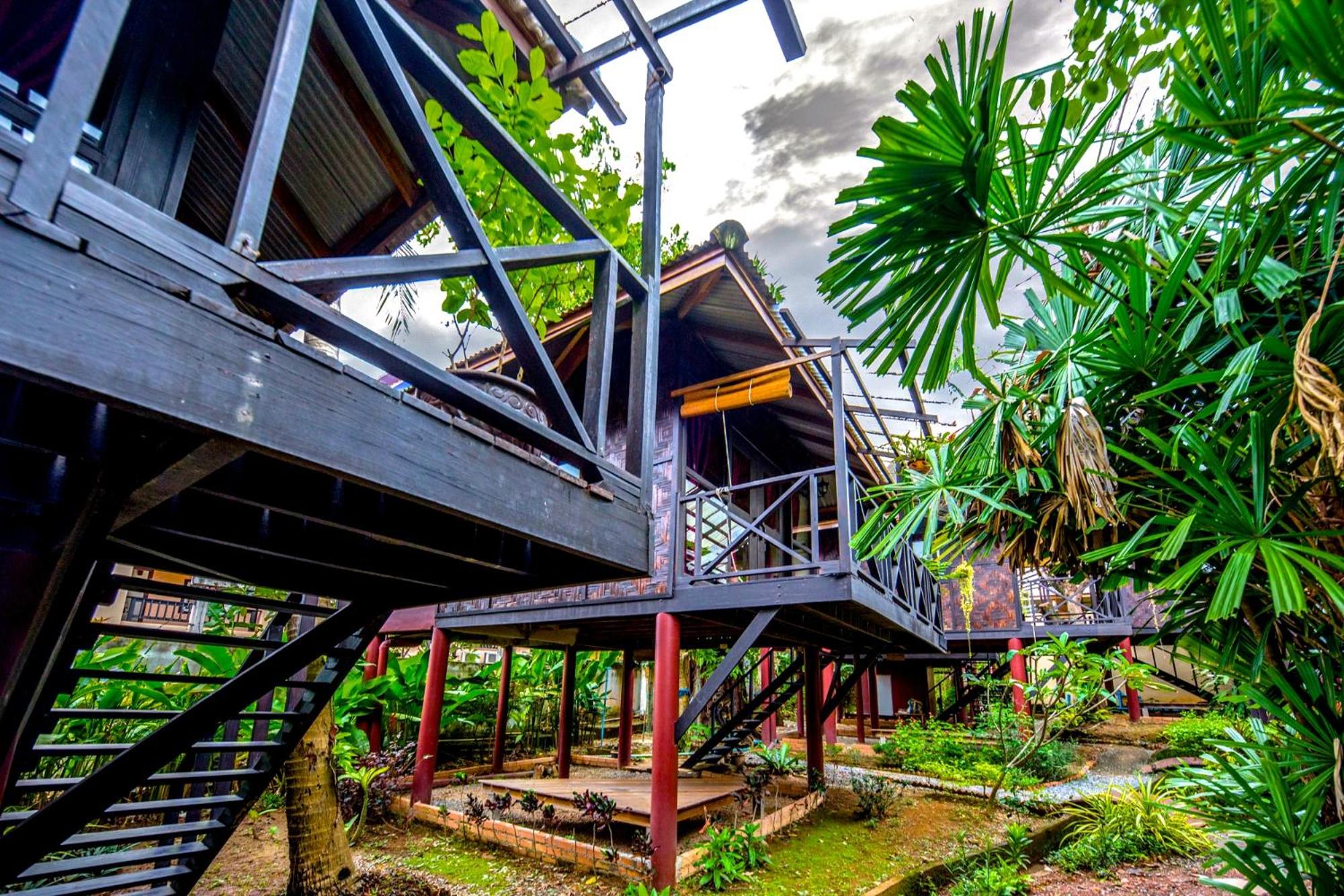 Fruit Tree Lodge