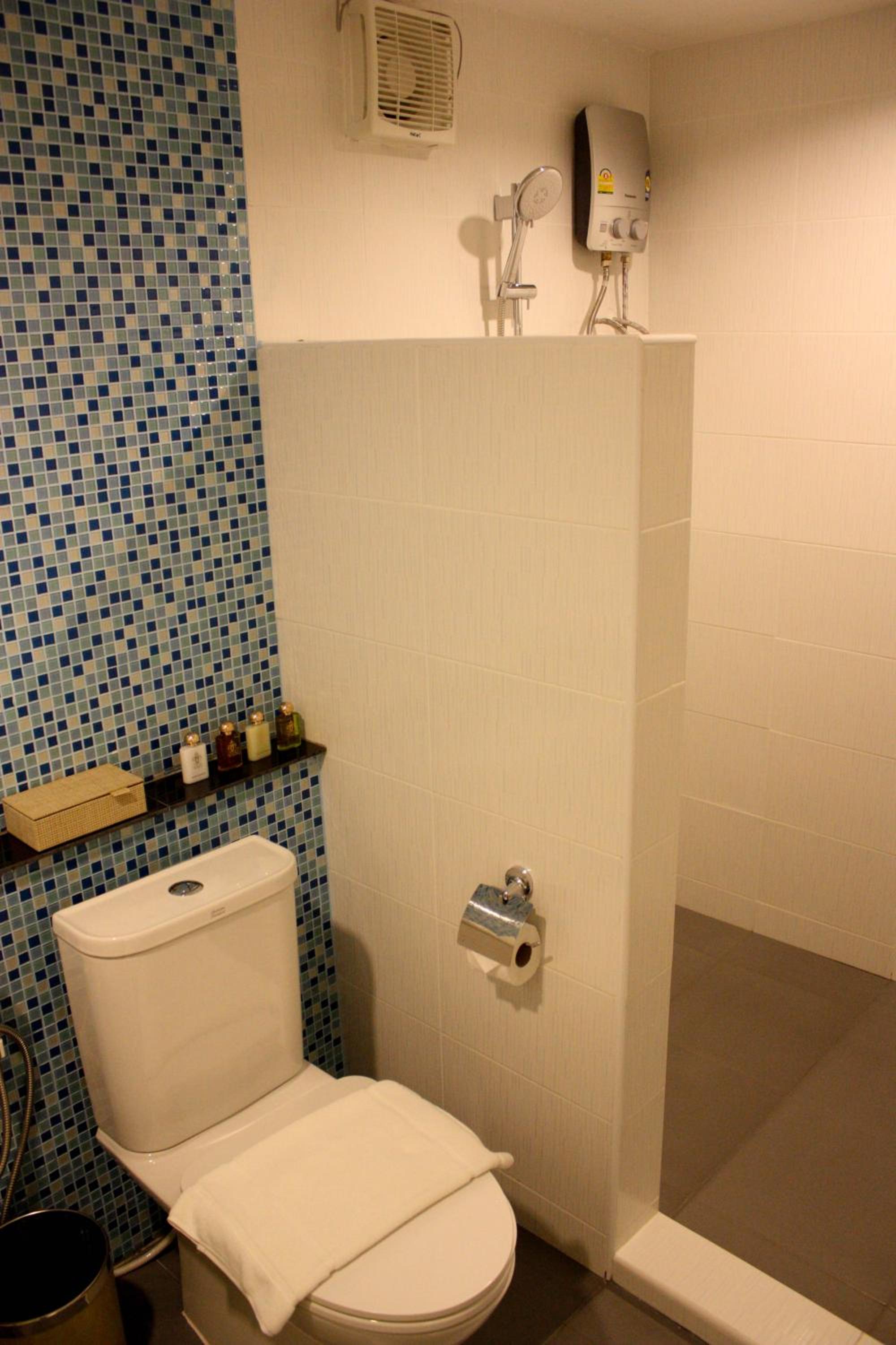 Photo 19