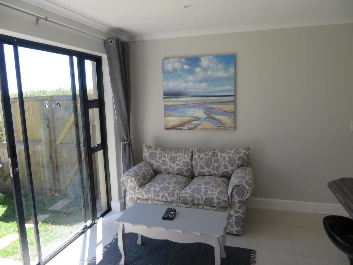 Sunbird Cottage view 5