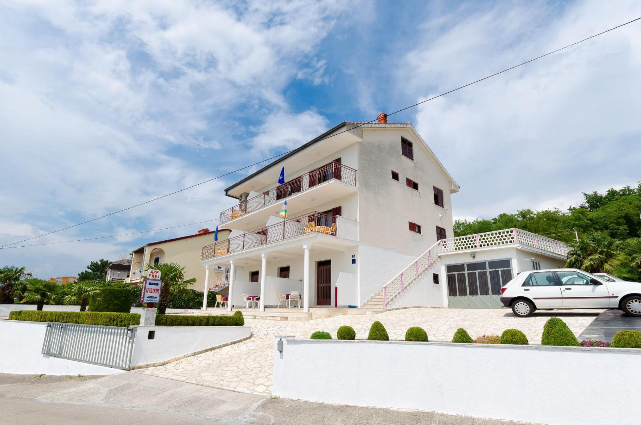 Apartments Rozaria
