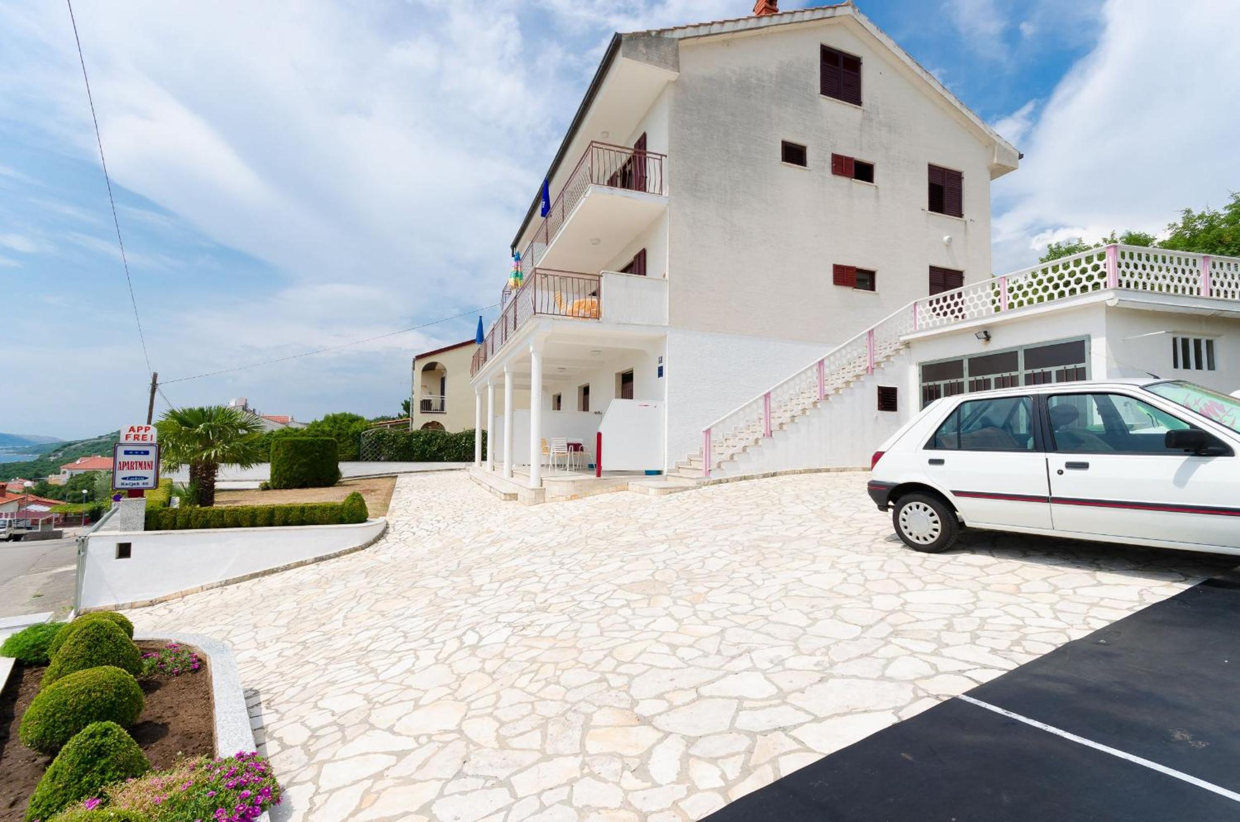 Apartments Rozaria