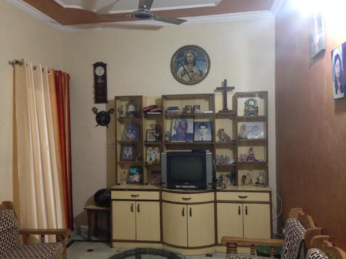Thomas Home Stay