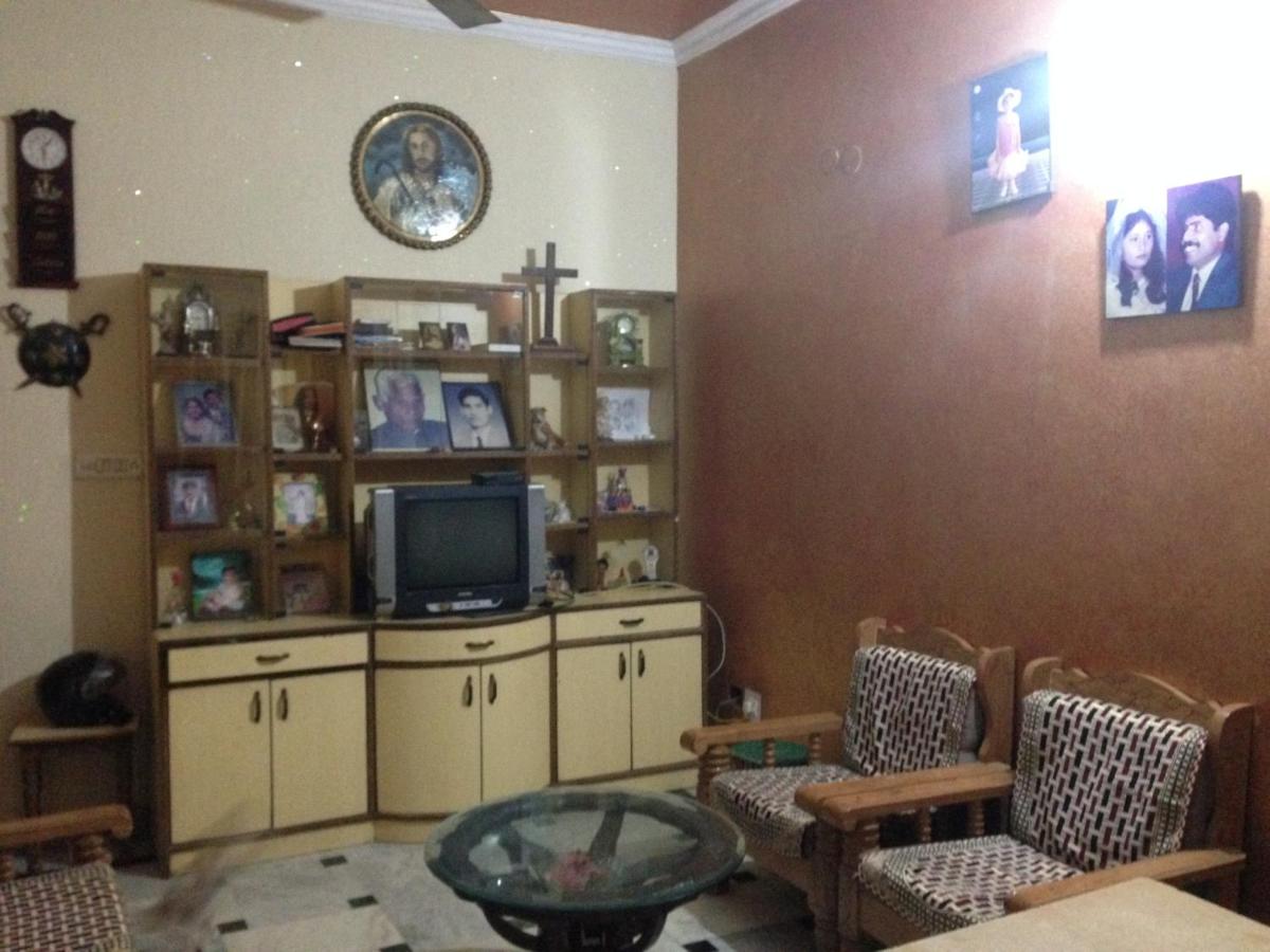 Thomas Home Stay
