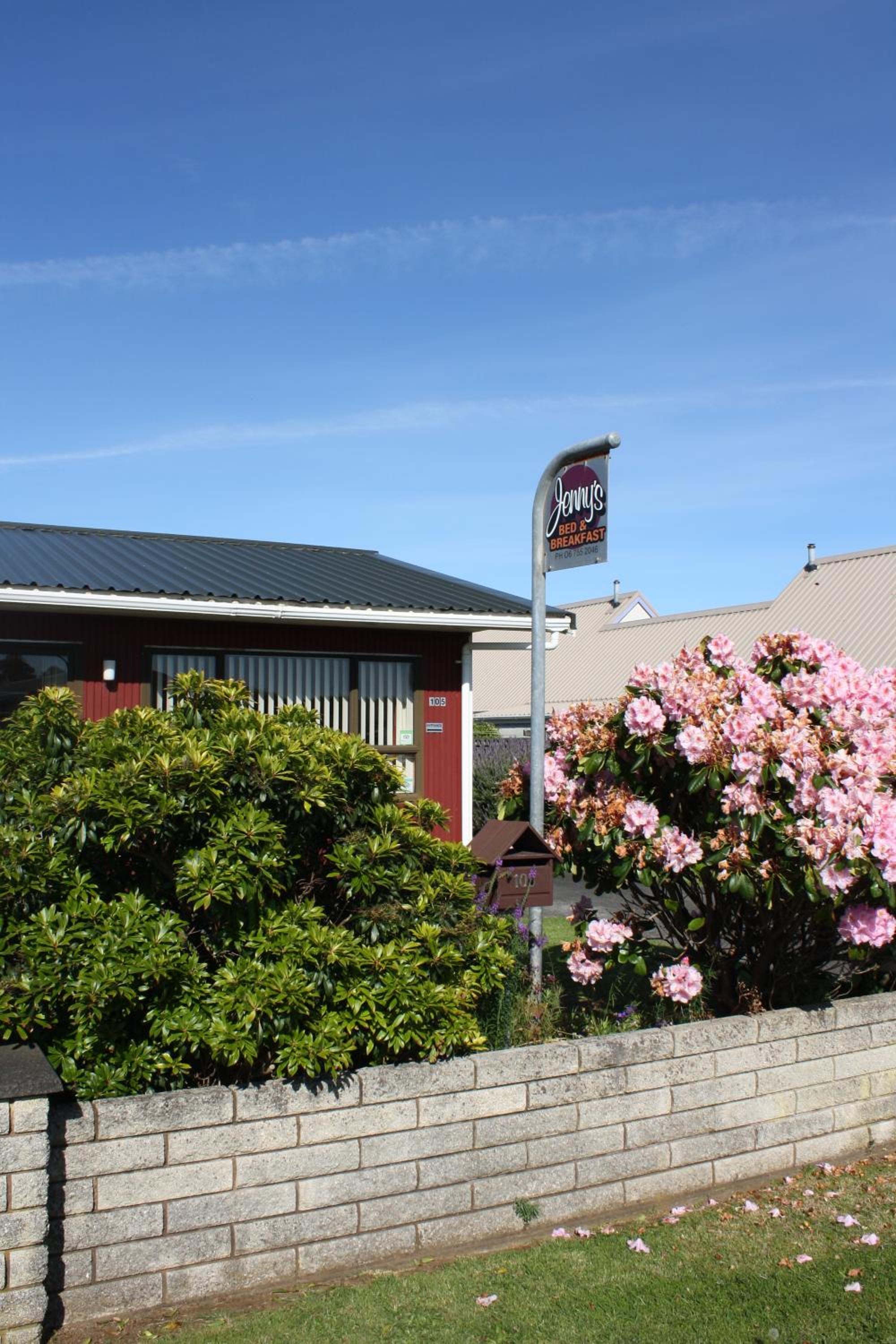Jenny's Bed & Breakfast