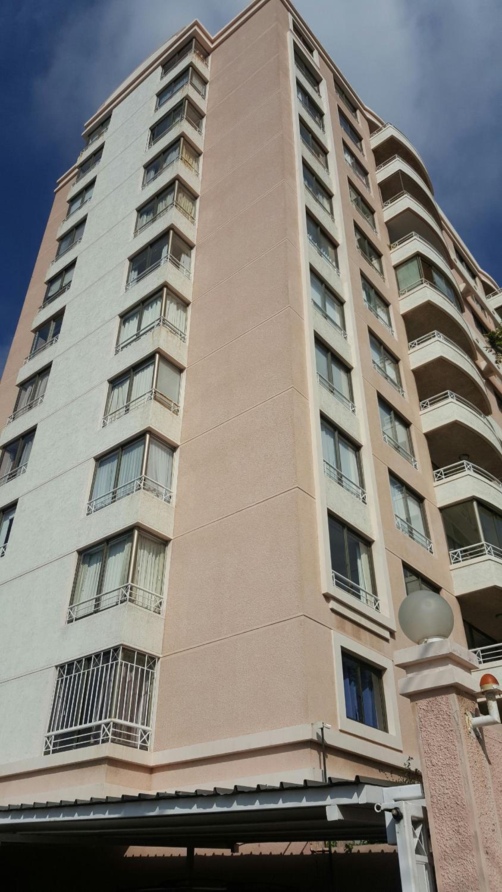 Excellent Large Apartment with Sea View