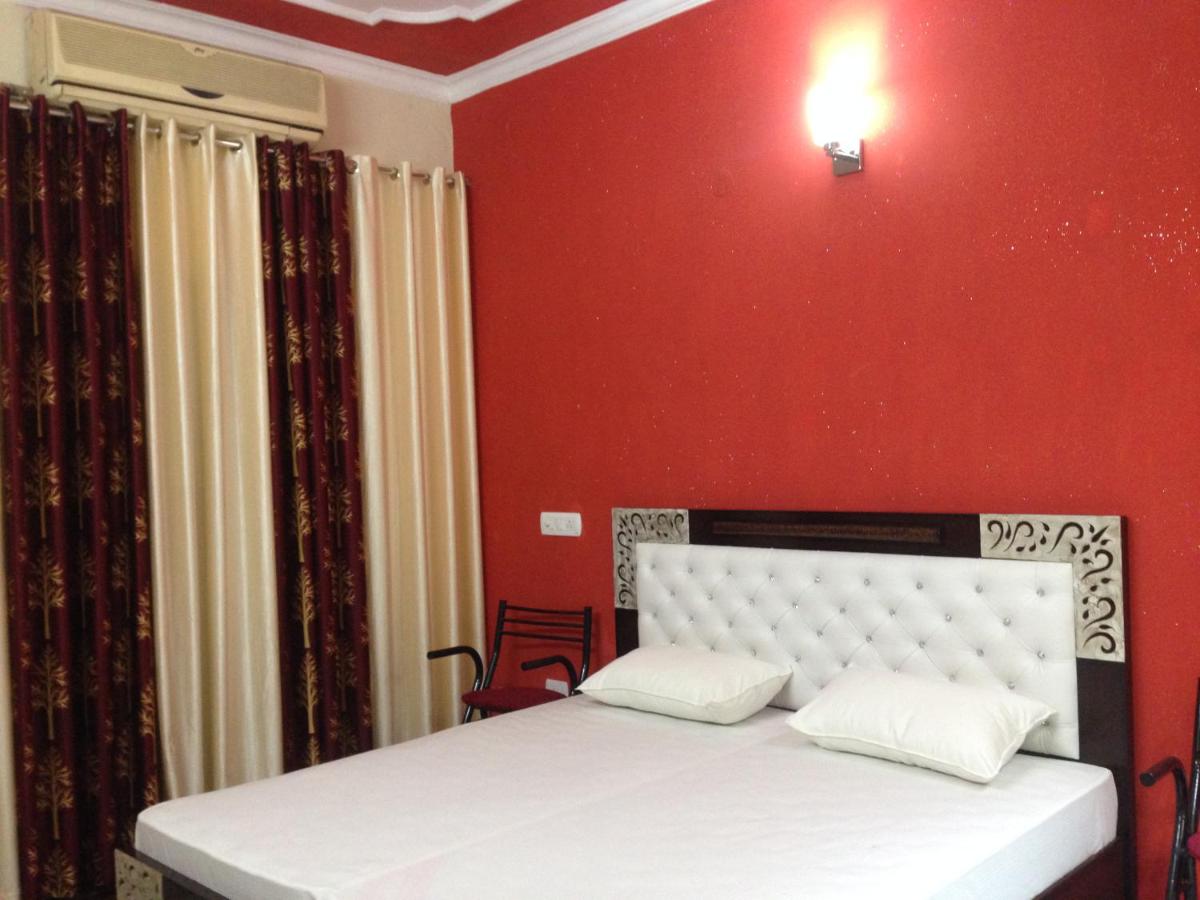 Thomas Home Stay