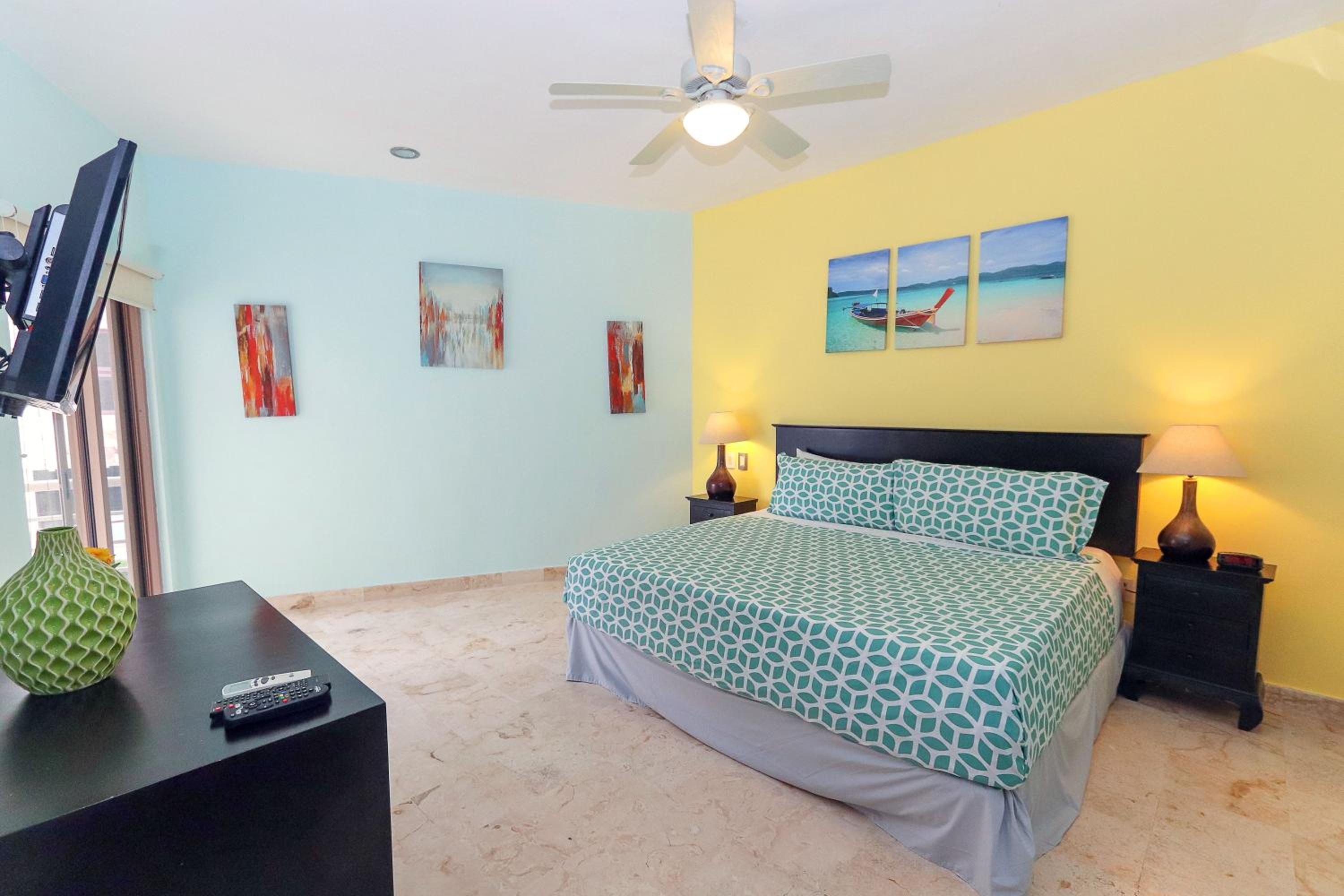 Beachfront Condo, 2 BR - Ocean View at Corto Maltes view 2