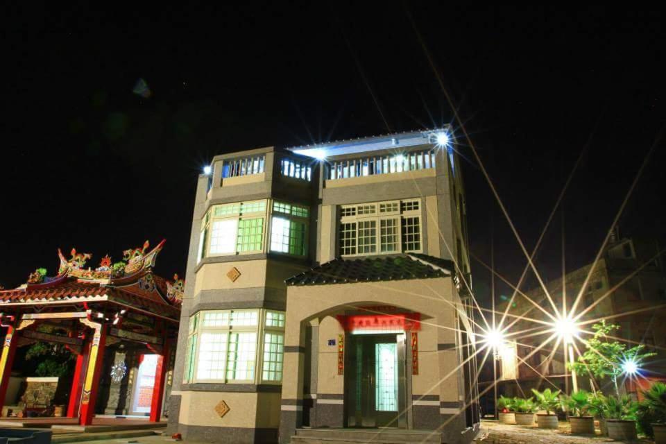 Photo 11
