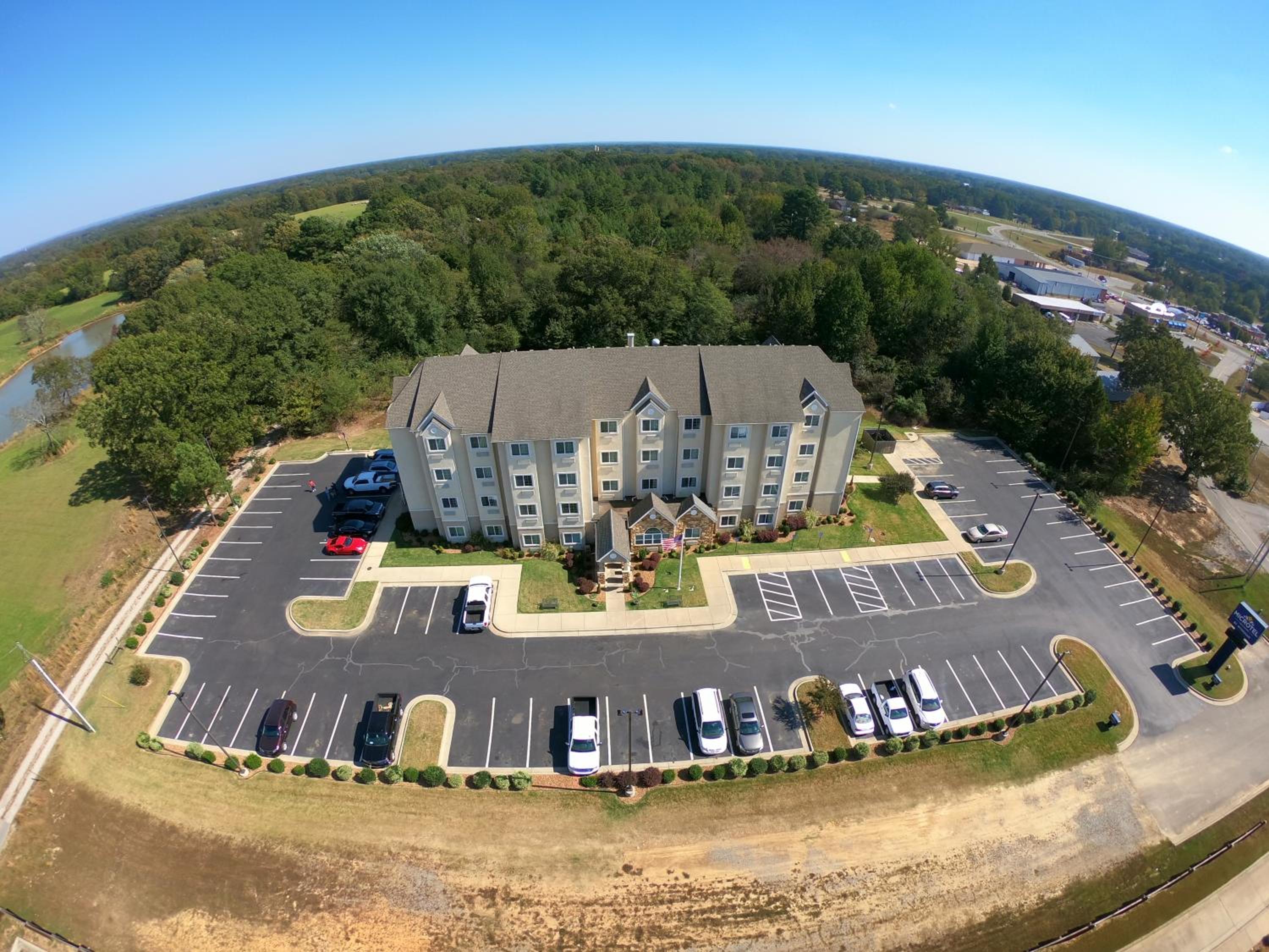 Searcy Vacations - Microtel Inn  Suites by Wyndham Searcy - Property Image 3