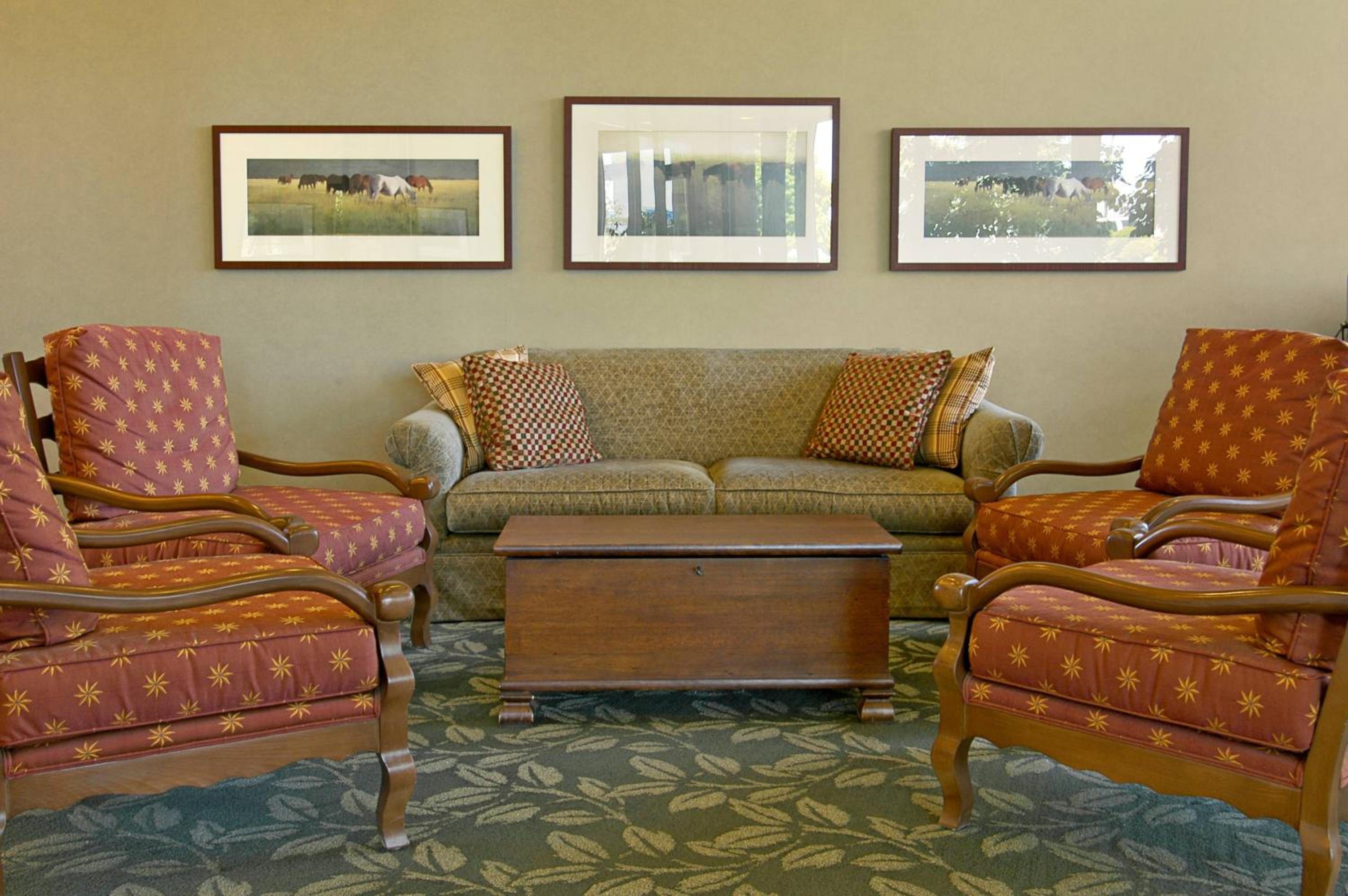 Pendleton Vacations - Red Lion Hotel Pendleton - Property Image 4