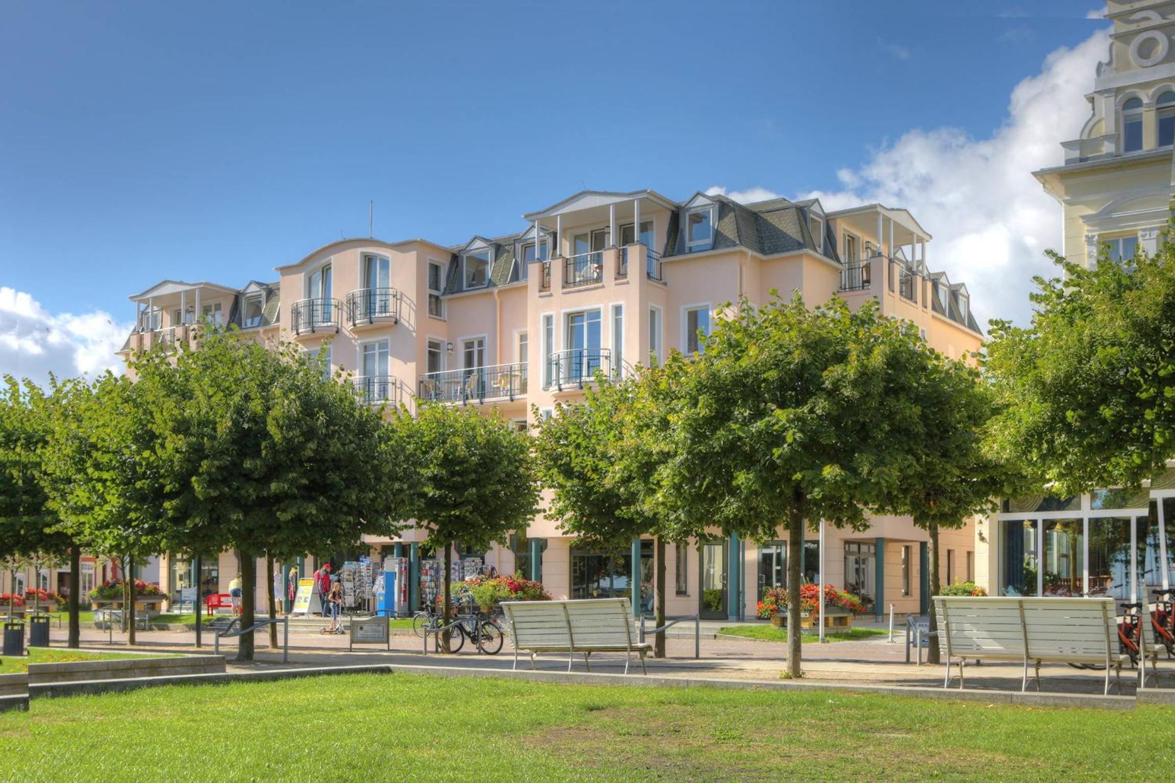Hotel SEETELHOTEL Ostseeresidenz Ahlbeck - Image 1