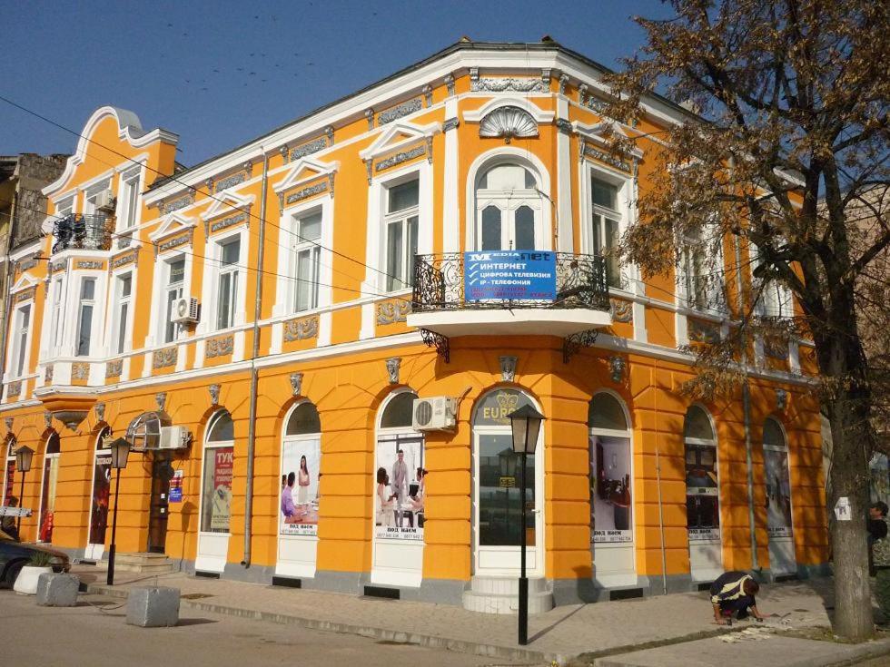 Photo 6