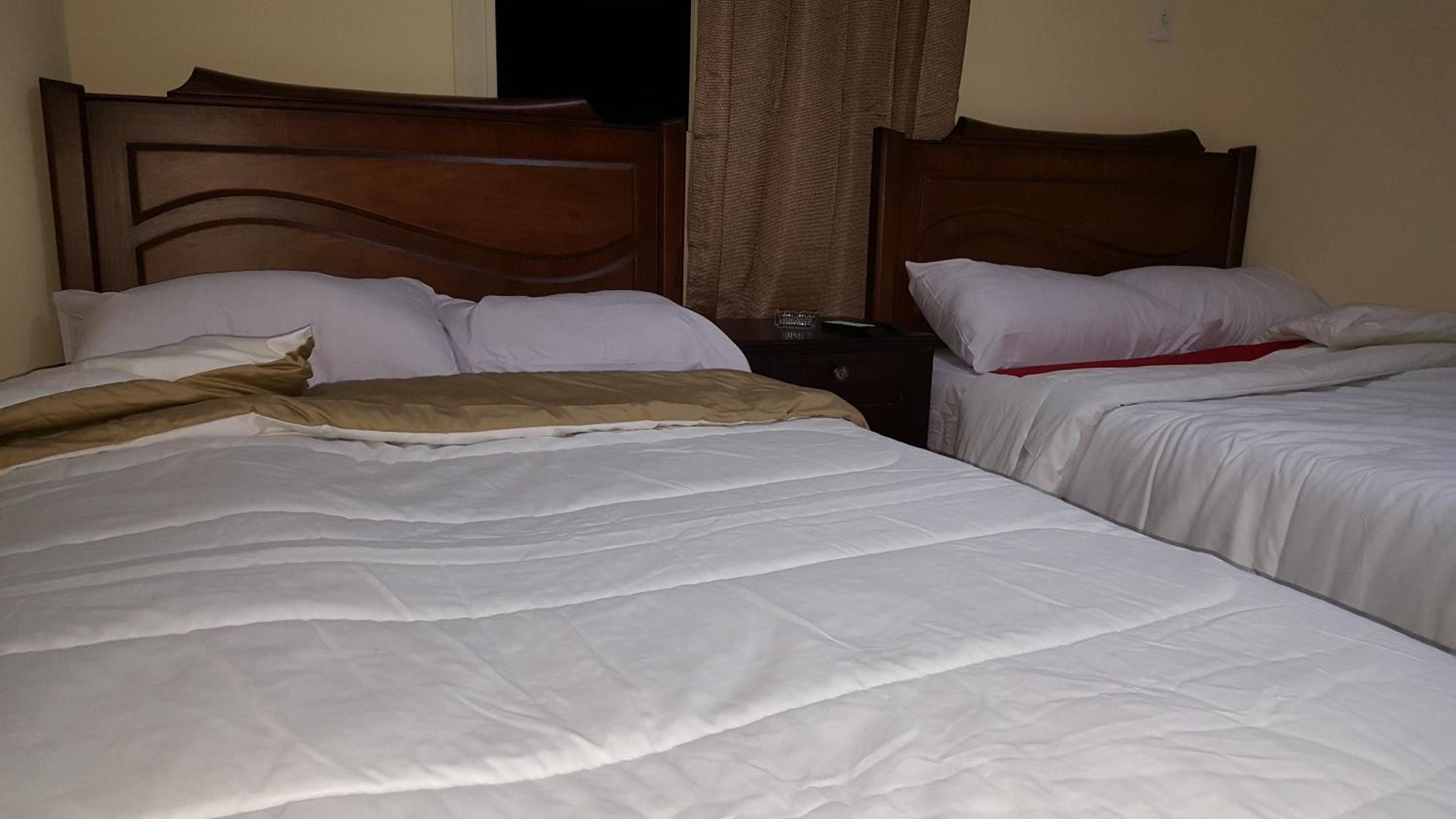 Royal Pyramids Inn