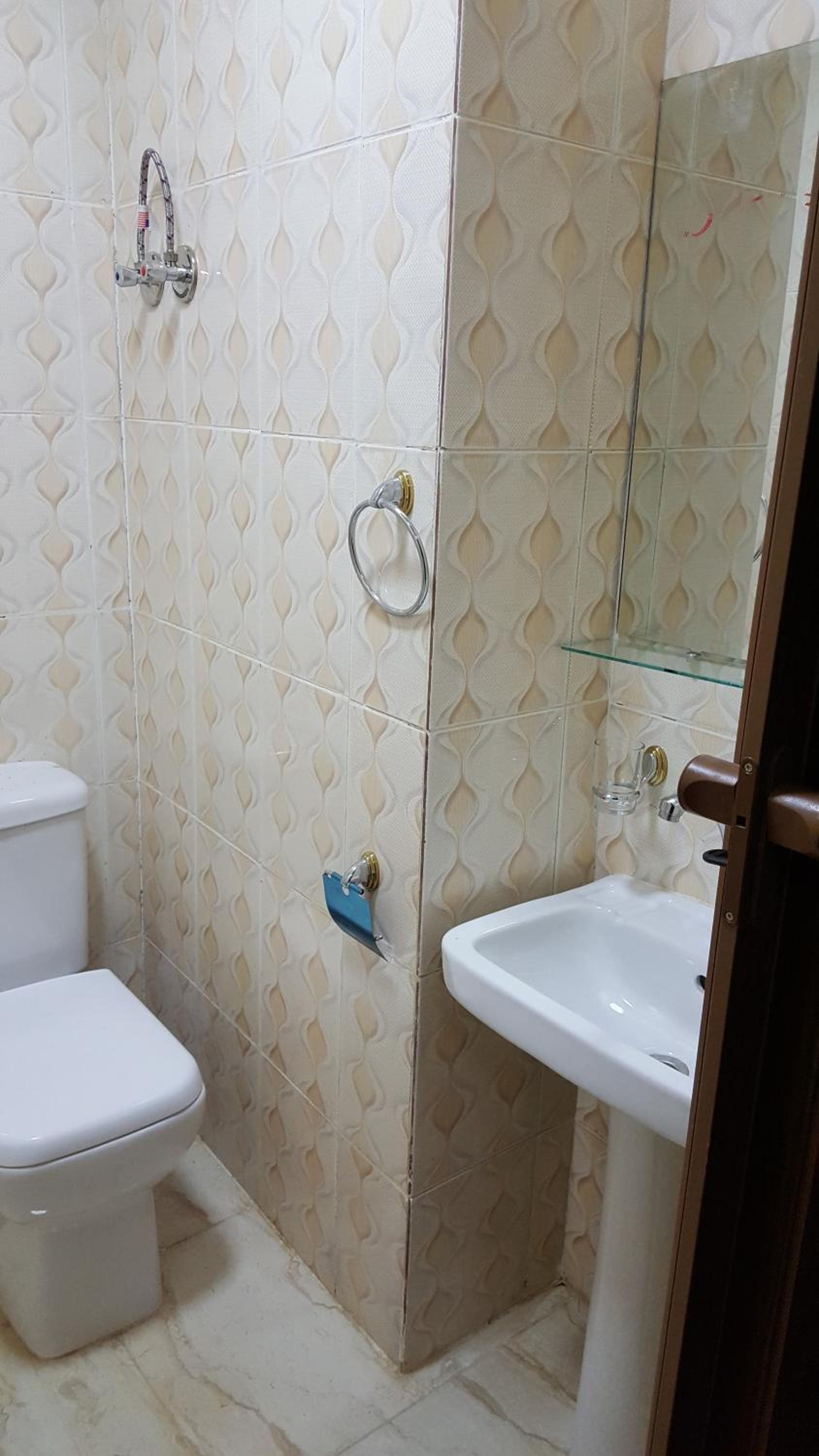 Royal Pyramids Inn