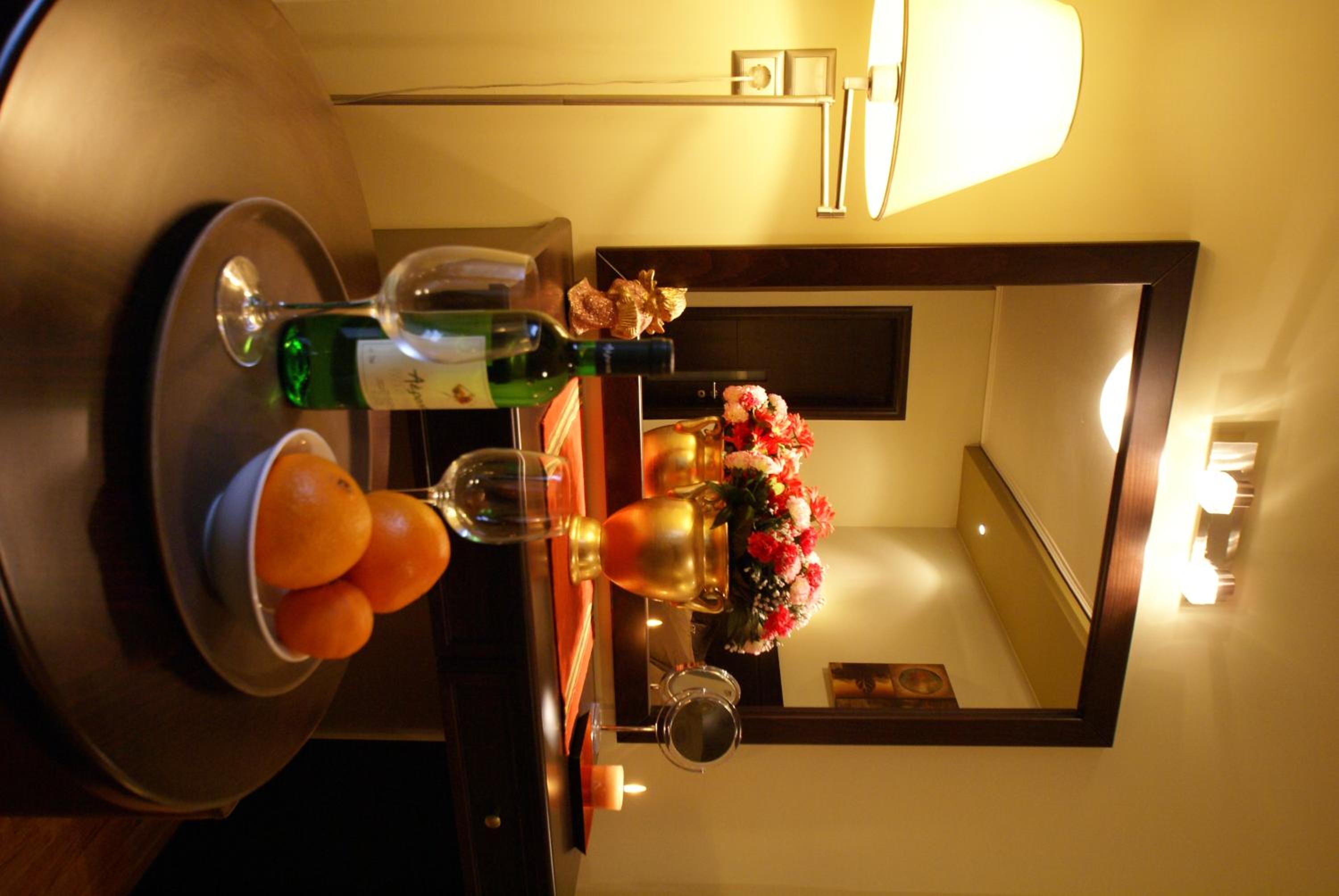 Kaloneri Rooms