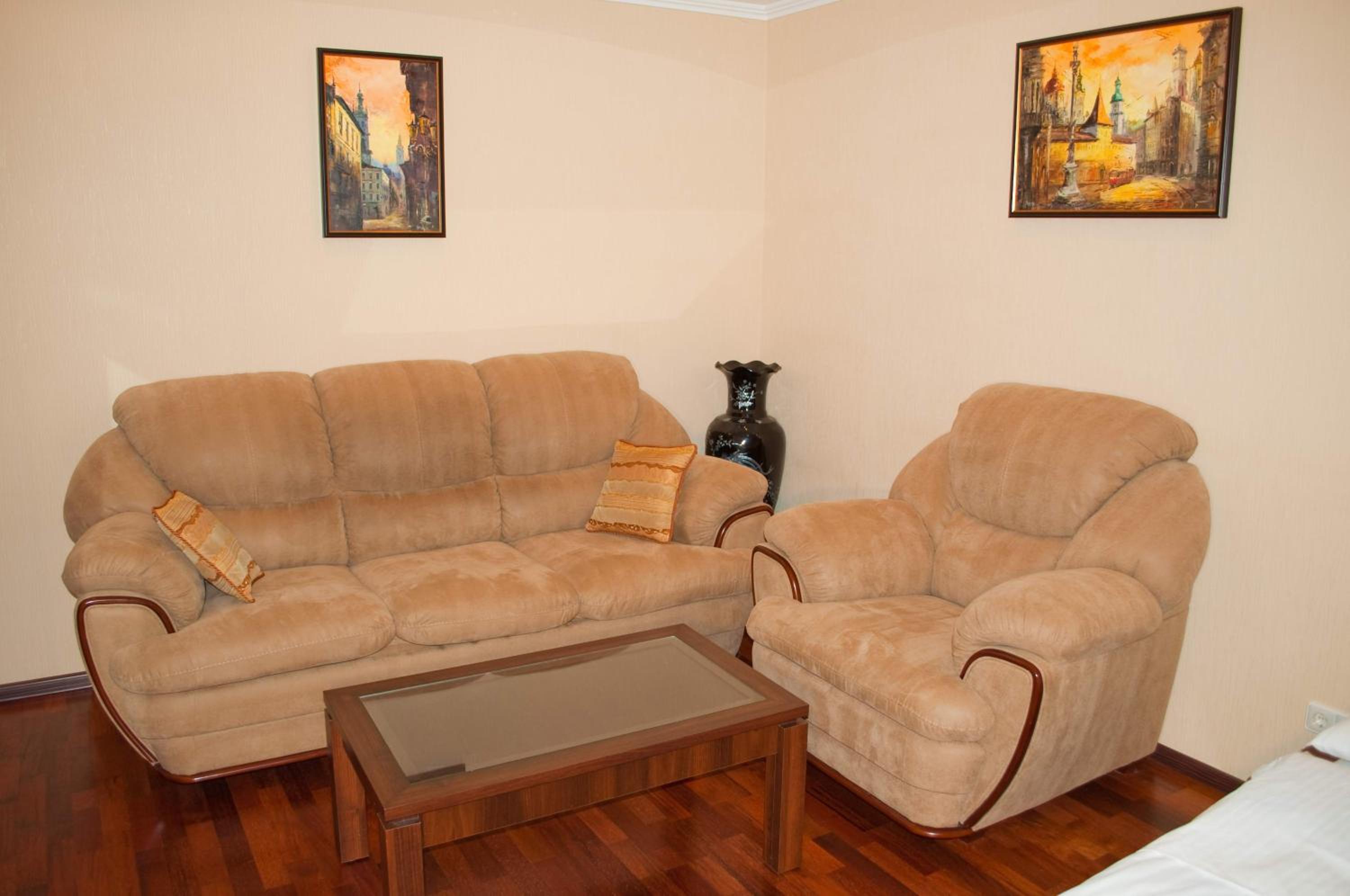KyivStay Pochaynynska Apartment view 2