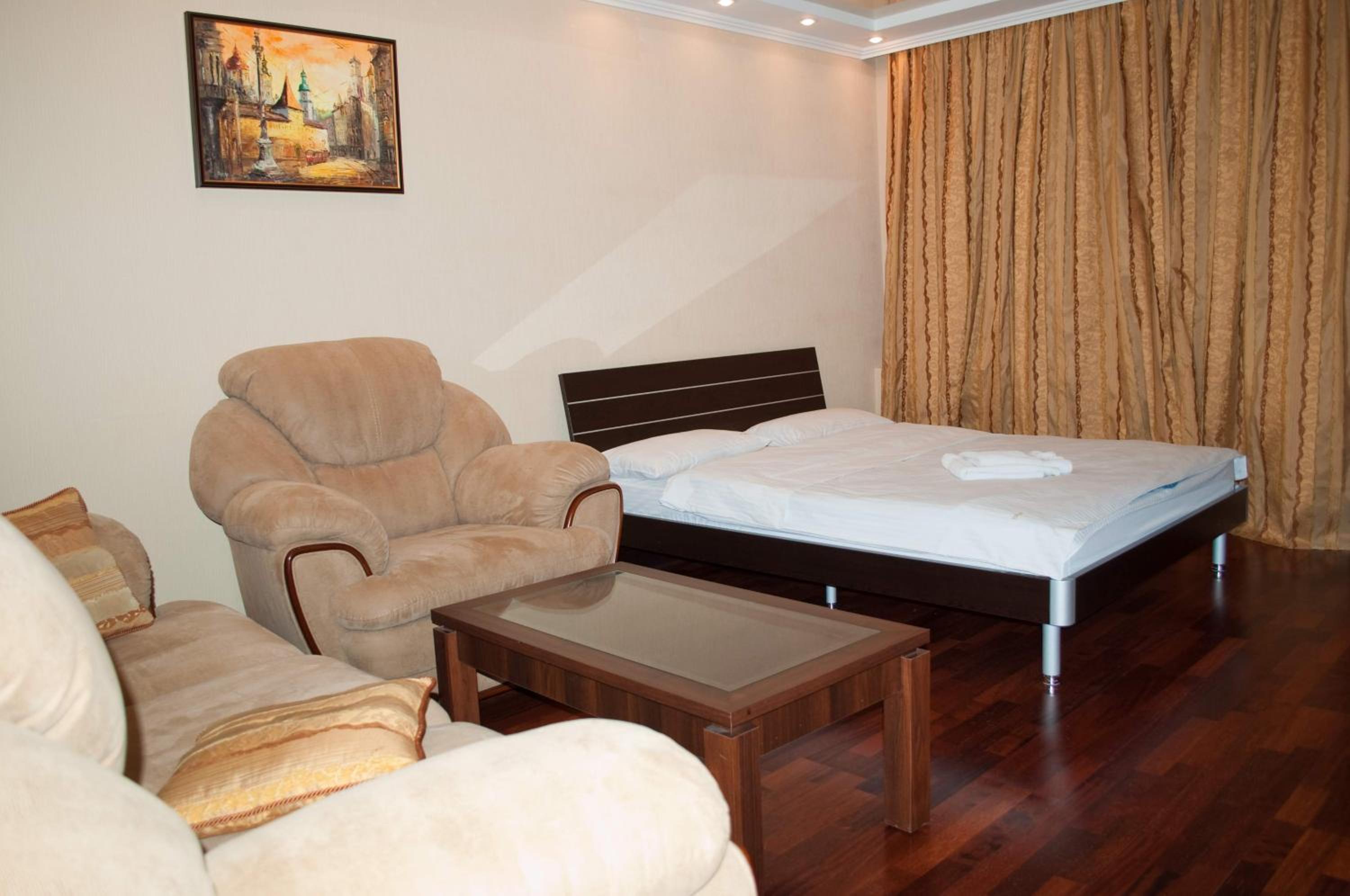 KyivStay Pochaynynska Apartment view 5