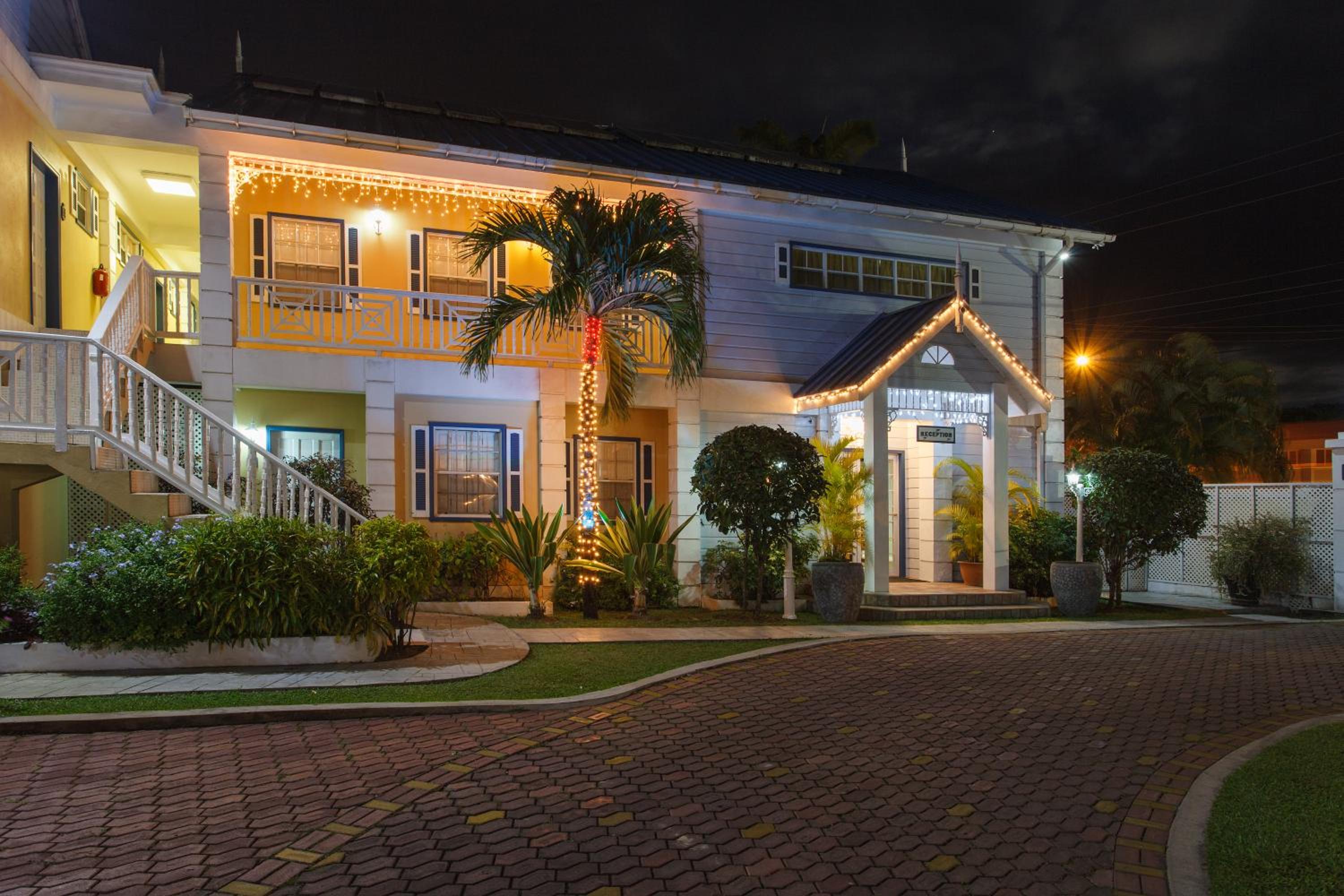 Villa Beach Cottages