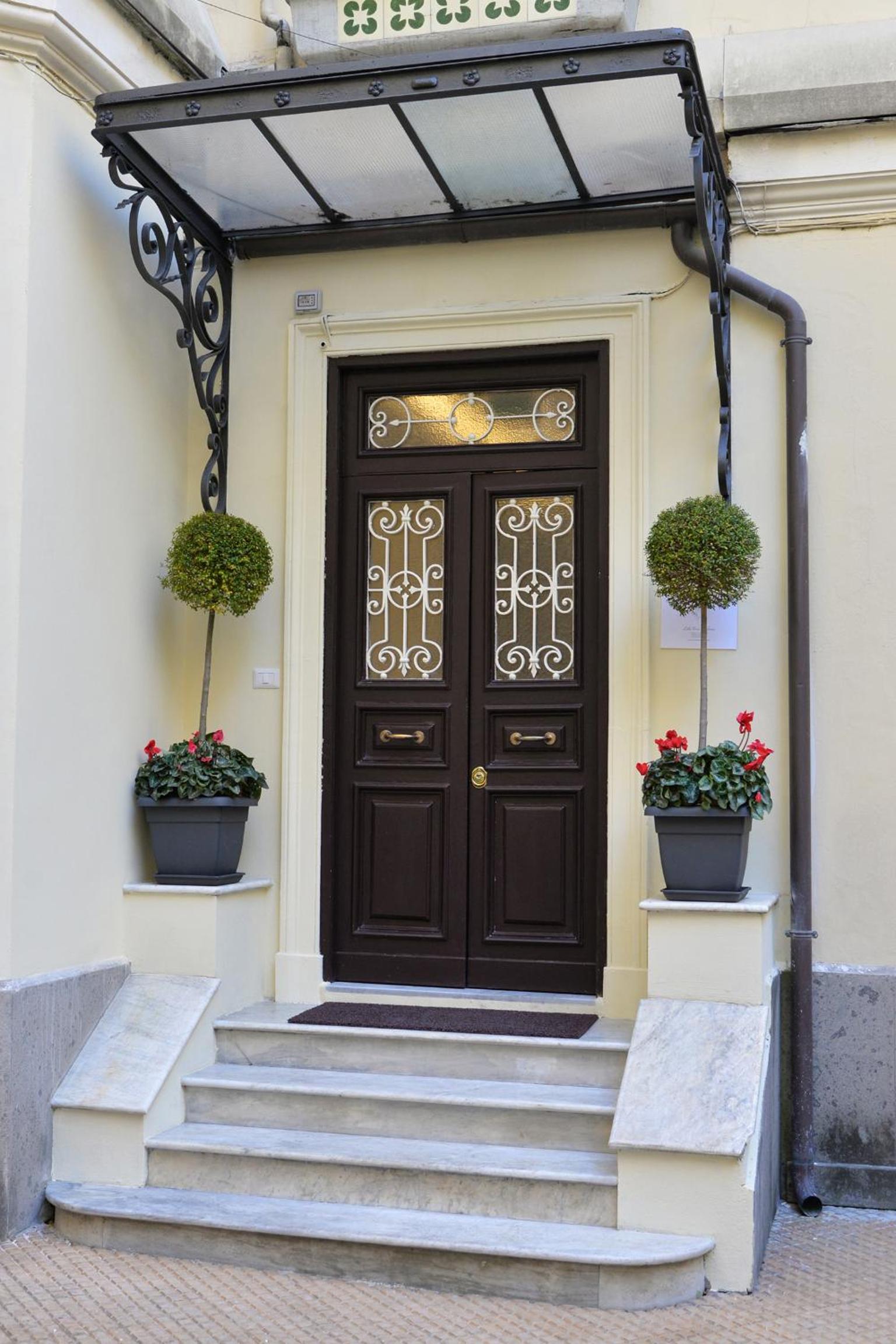 Little Rose Residence