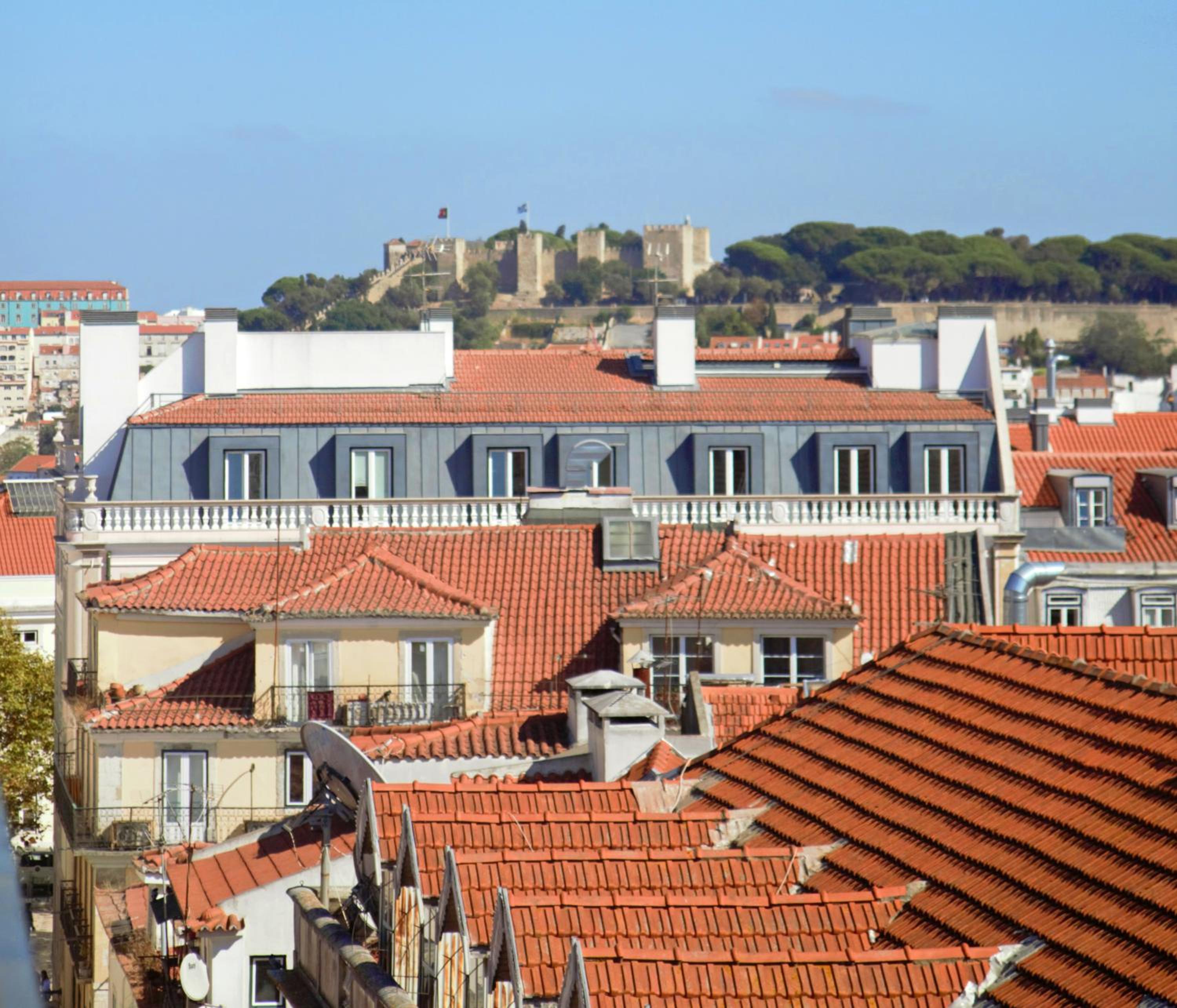 Lisbon Colours Bairro Alto Apartments