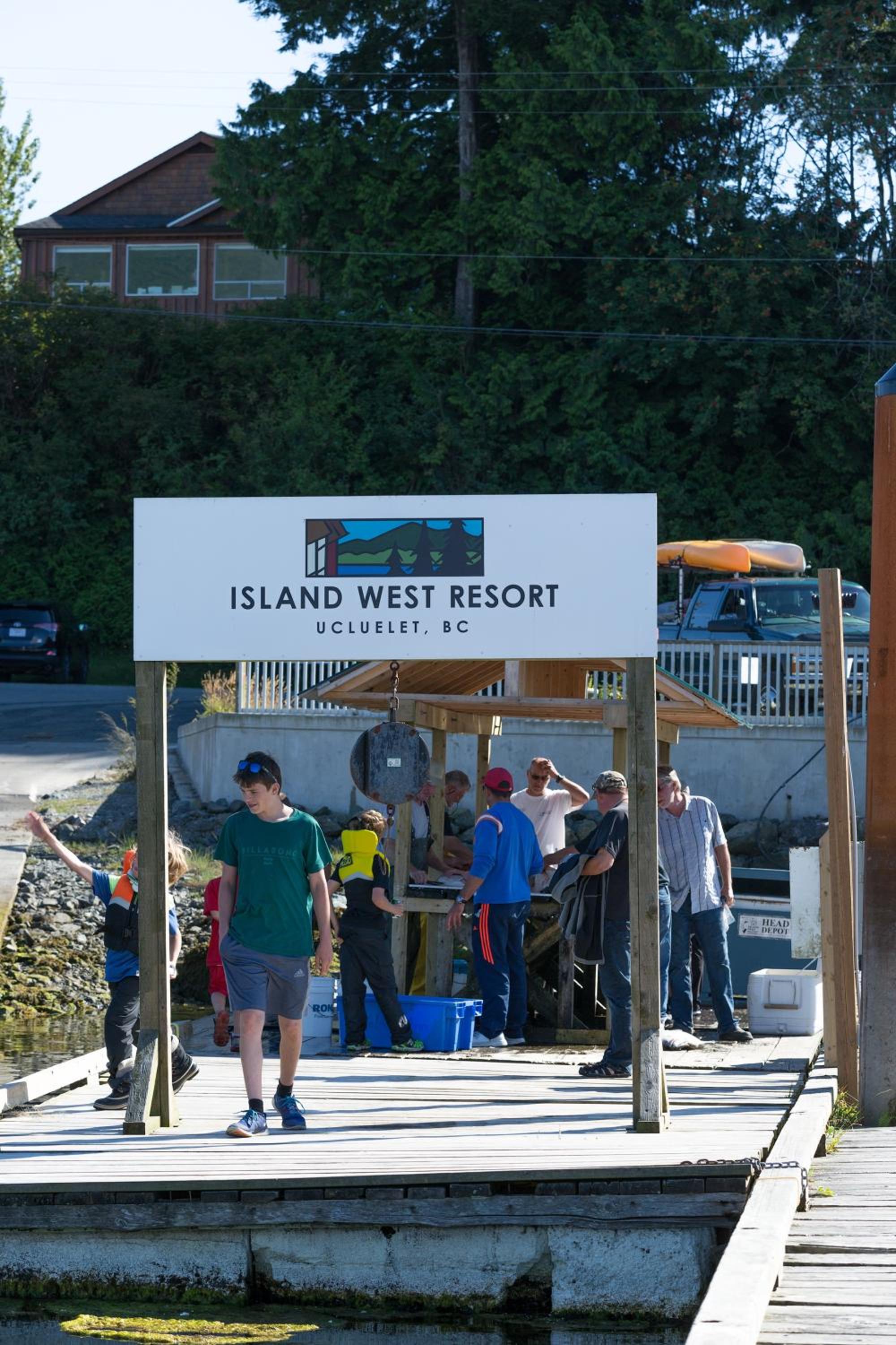 Island West Resort-Motel