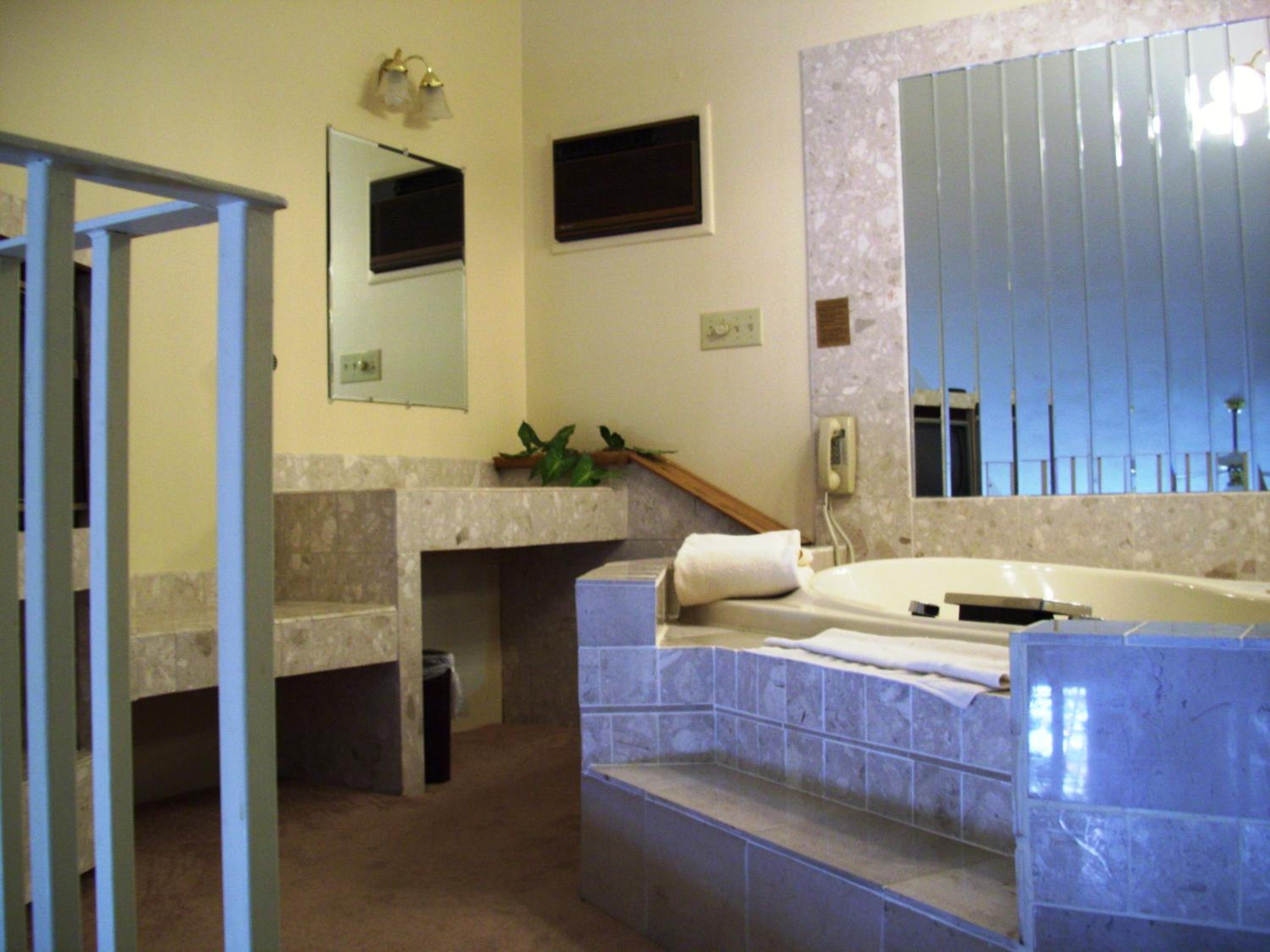 Riveredge Resort Hotel