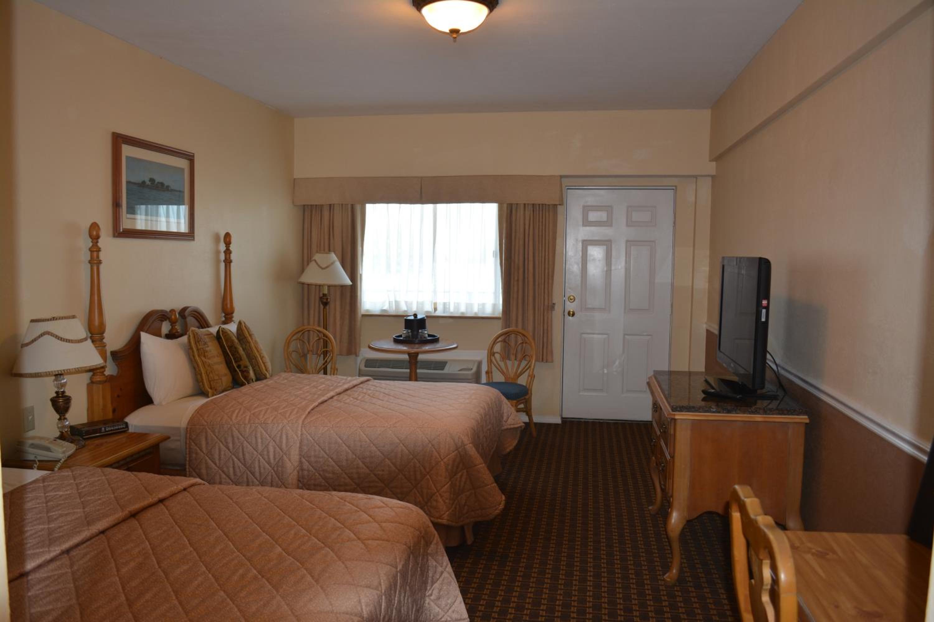 Riveredge Resort Hotel