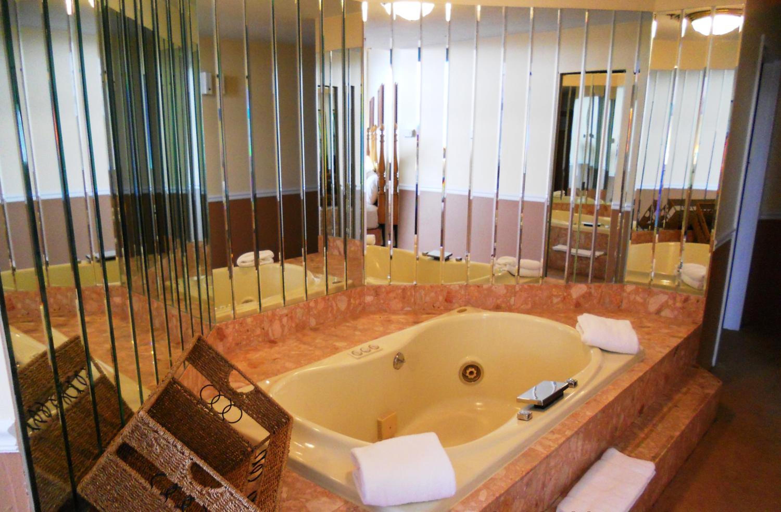 Riveredge Resort Hotel