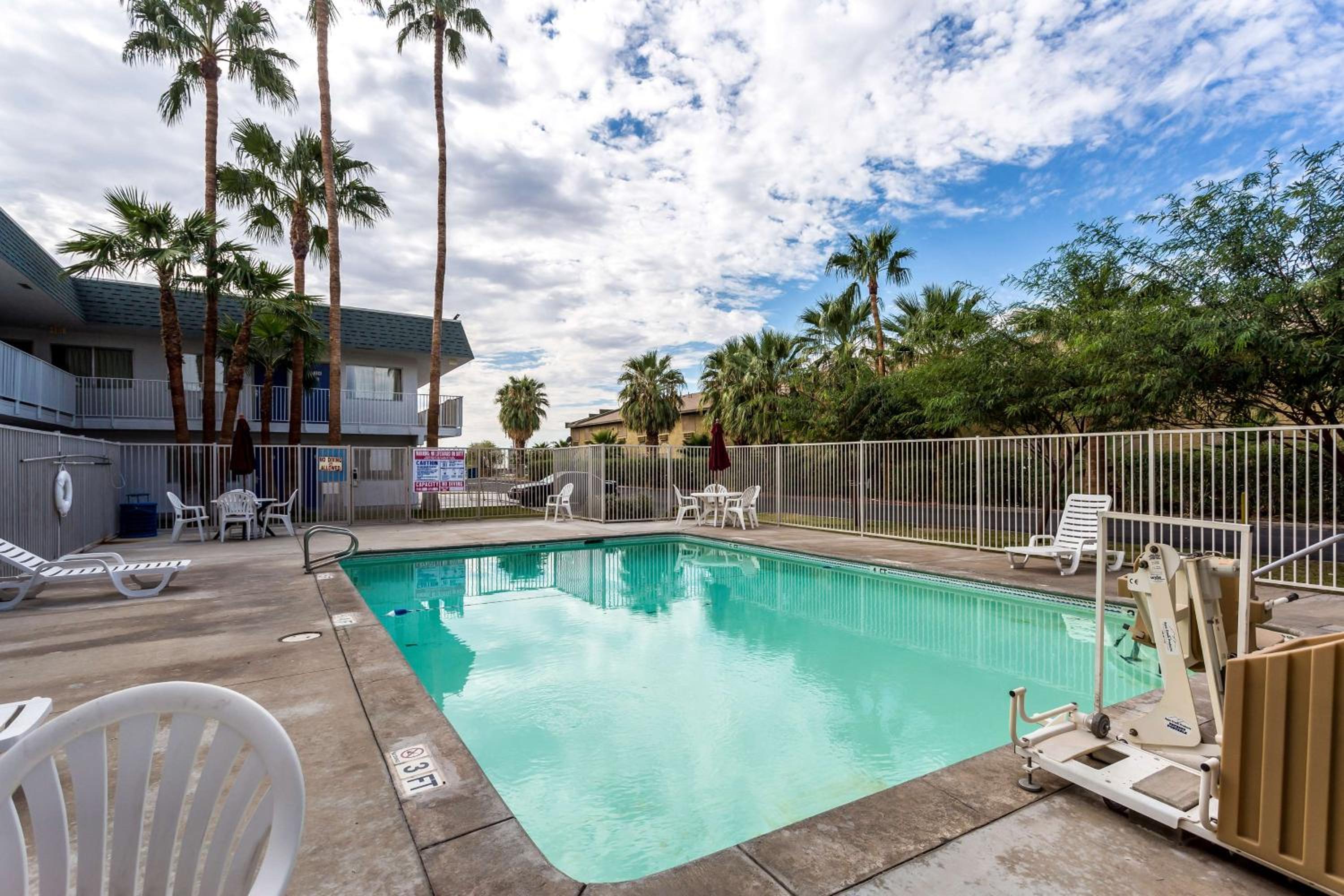 Motel 6-Blythe, CA