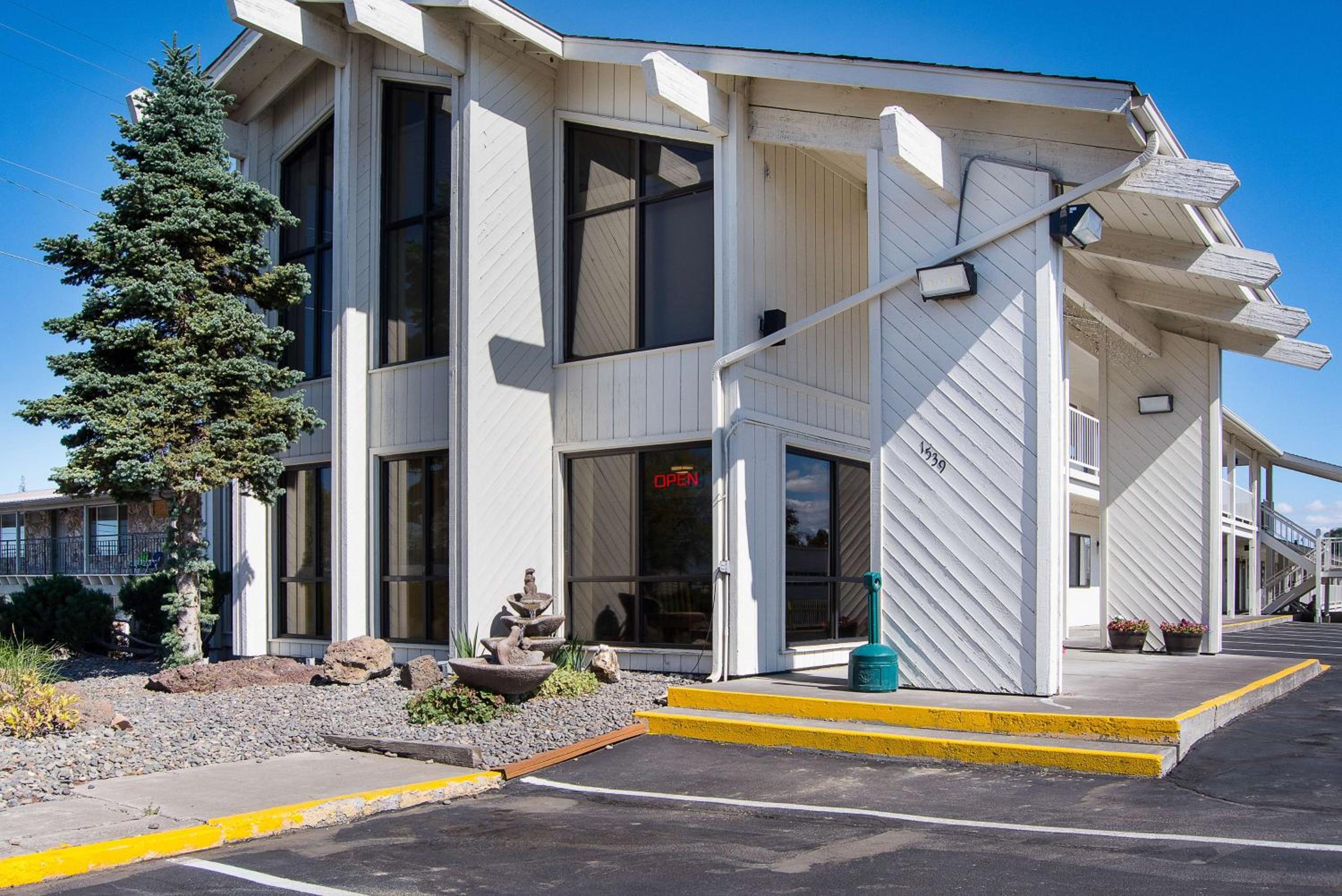 Motel 6-Madras, OR
