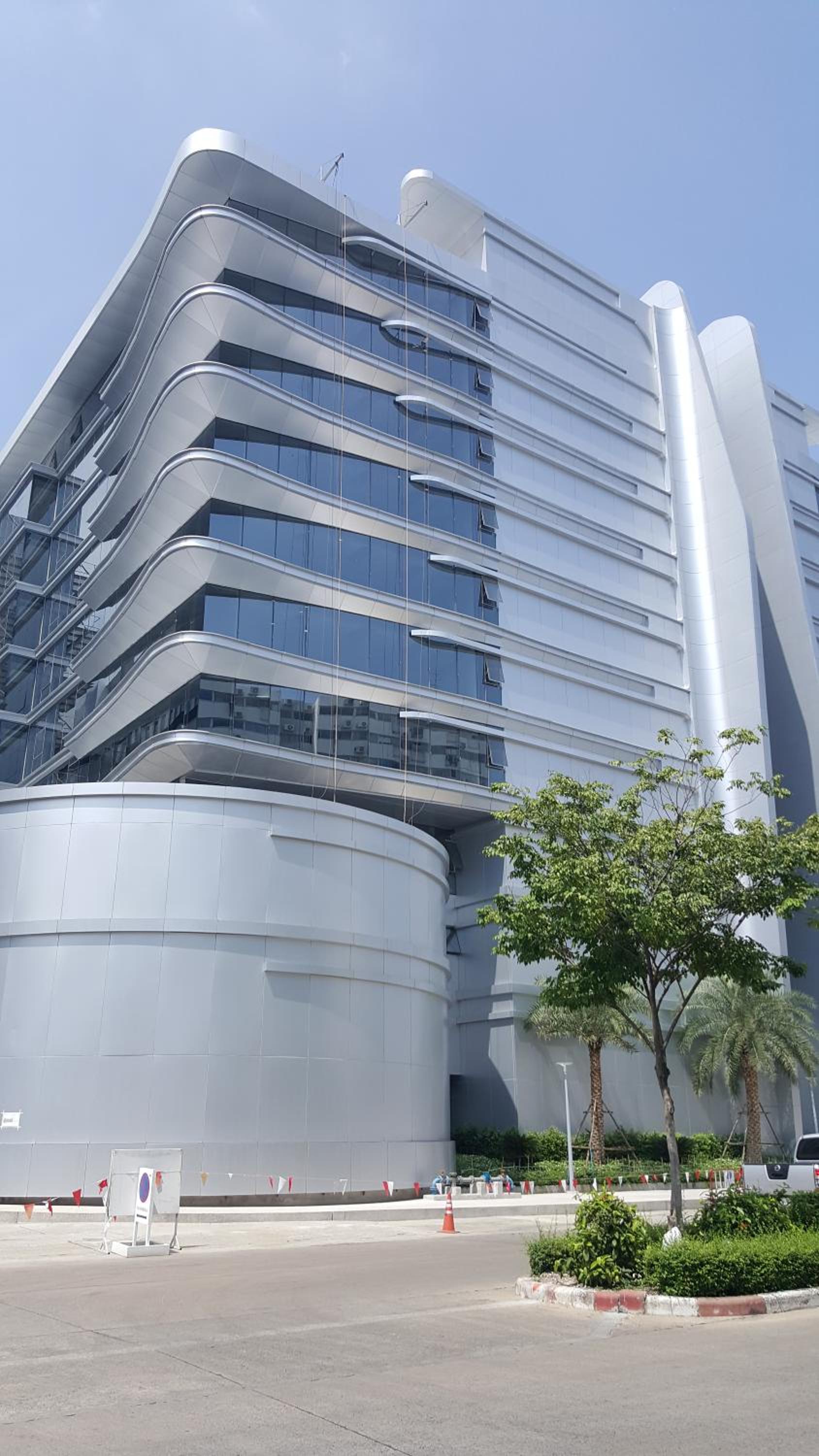 Popular Condo by Jintana view 5