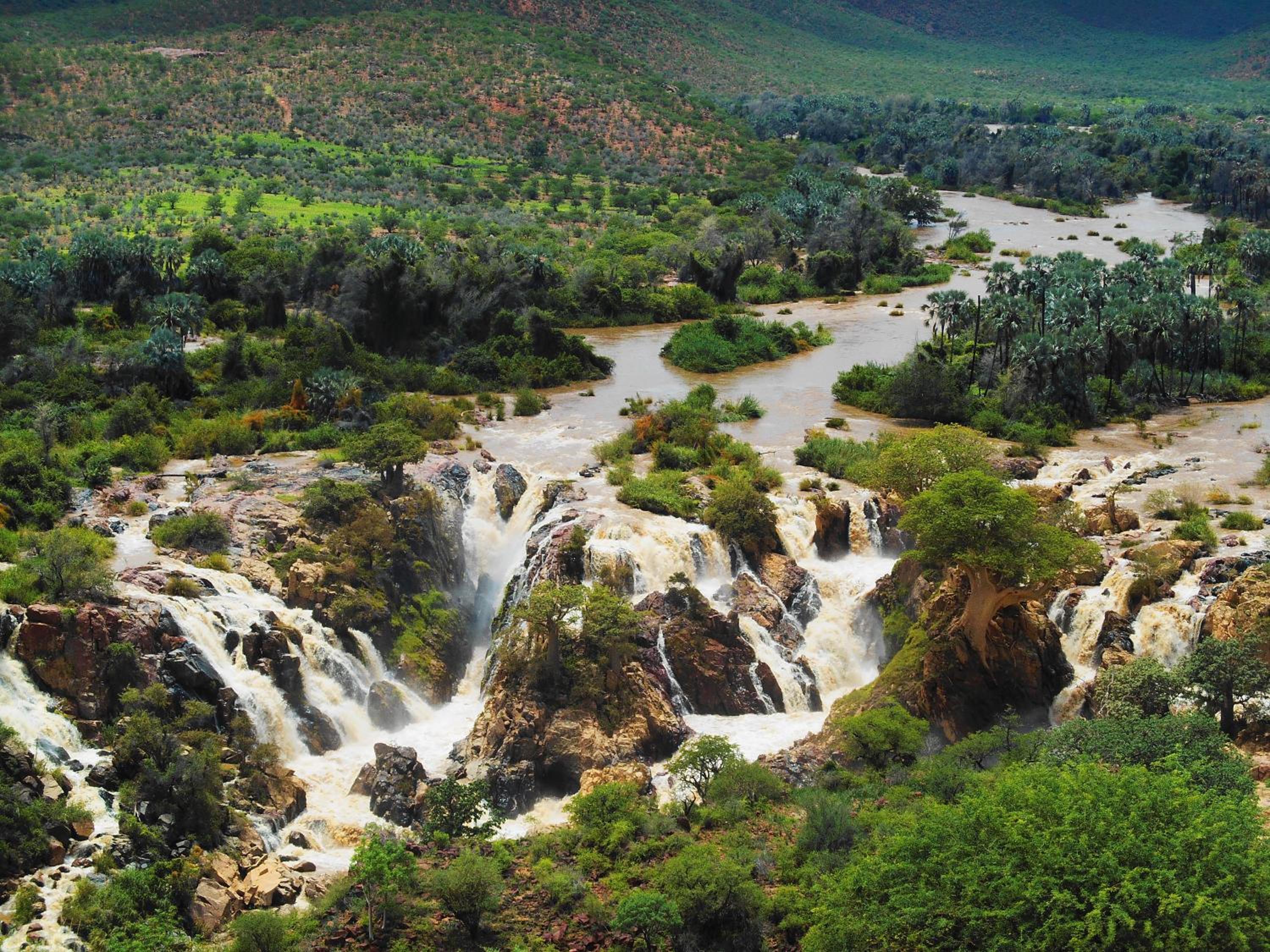 Kapika Waterfall Lodge