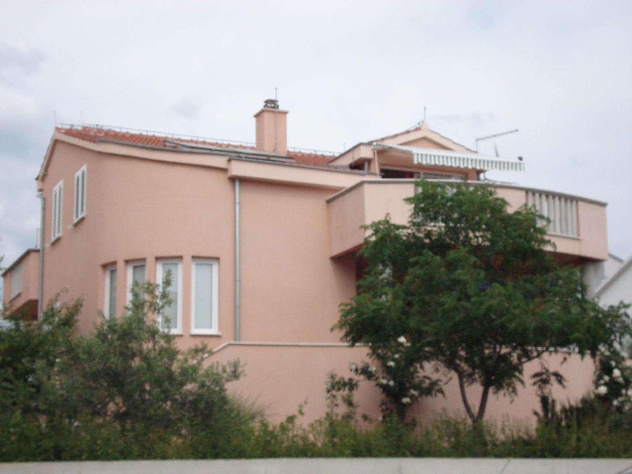 Photo 48