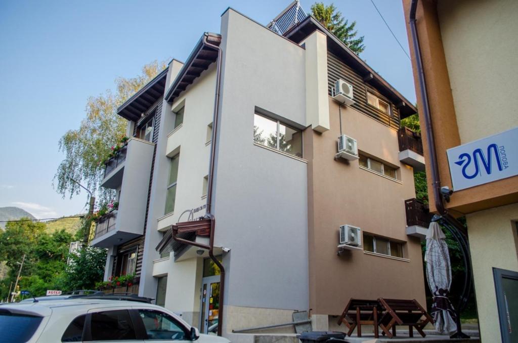 Guest House Dinevi