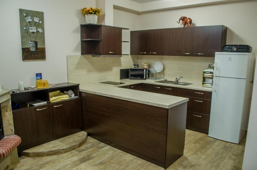 Guest House Dinevi