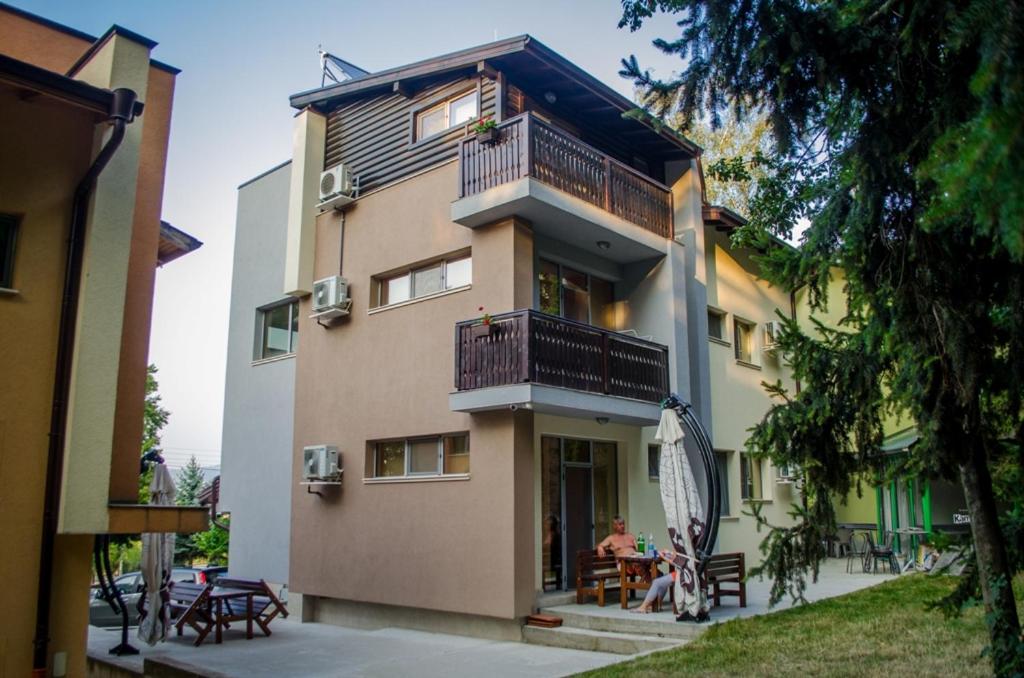 Guest House Dinevi