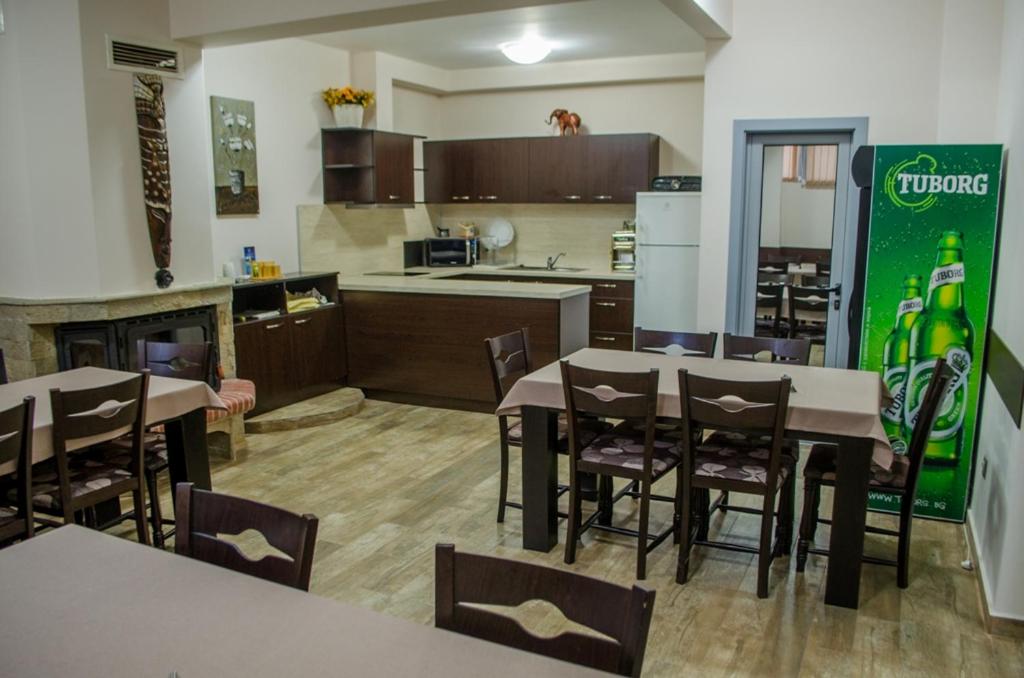 Guest House Dinevi