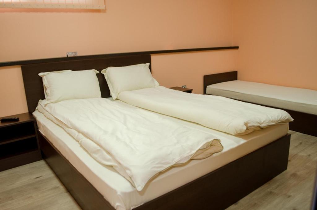Guest House Dinevi
