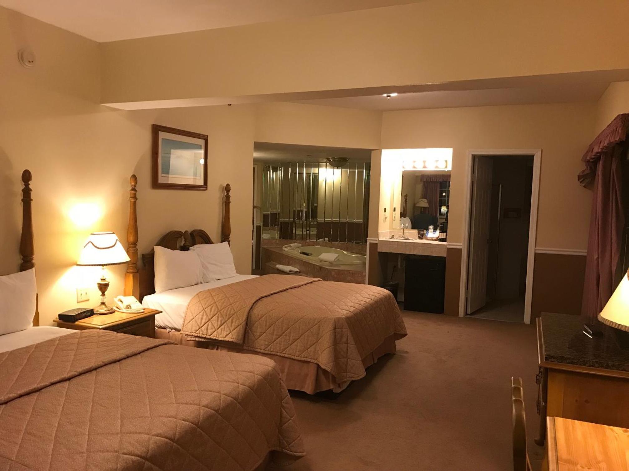 Riveredge Resort Hotel