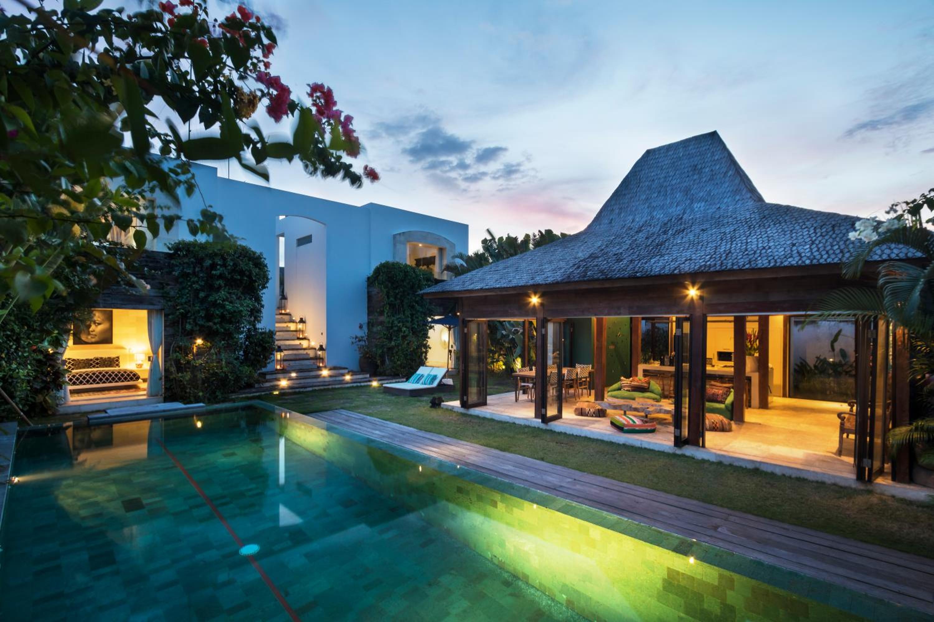 Elegant Villa Casabianca - Tropical Pool & Garden, Near Potato Head Beach Club!