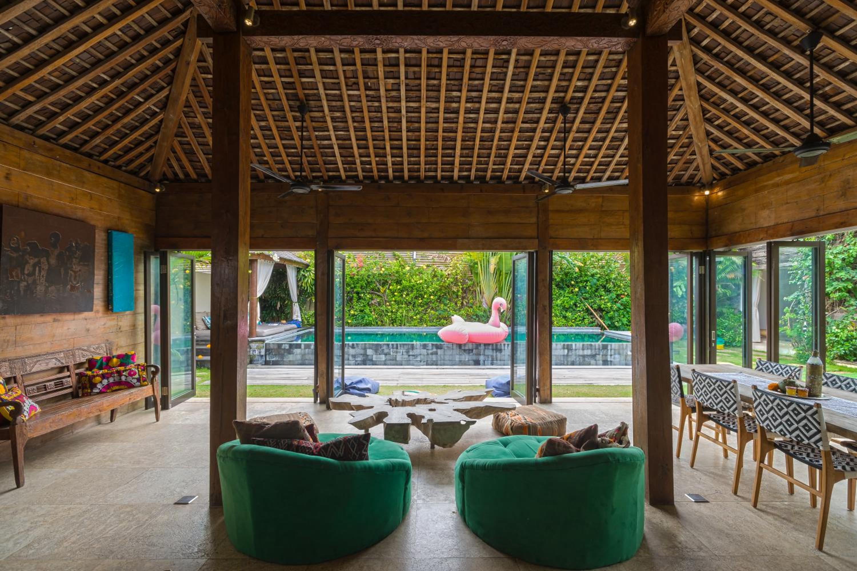 Elegant Villa Casabianca - Tropical Pool & Garden, Near Potato Head Beach Club!
