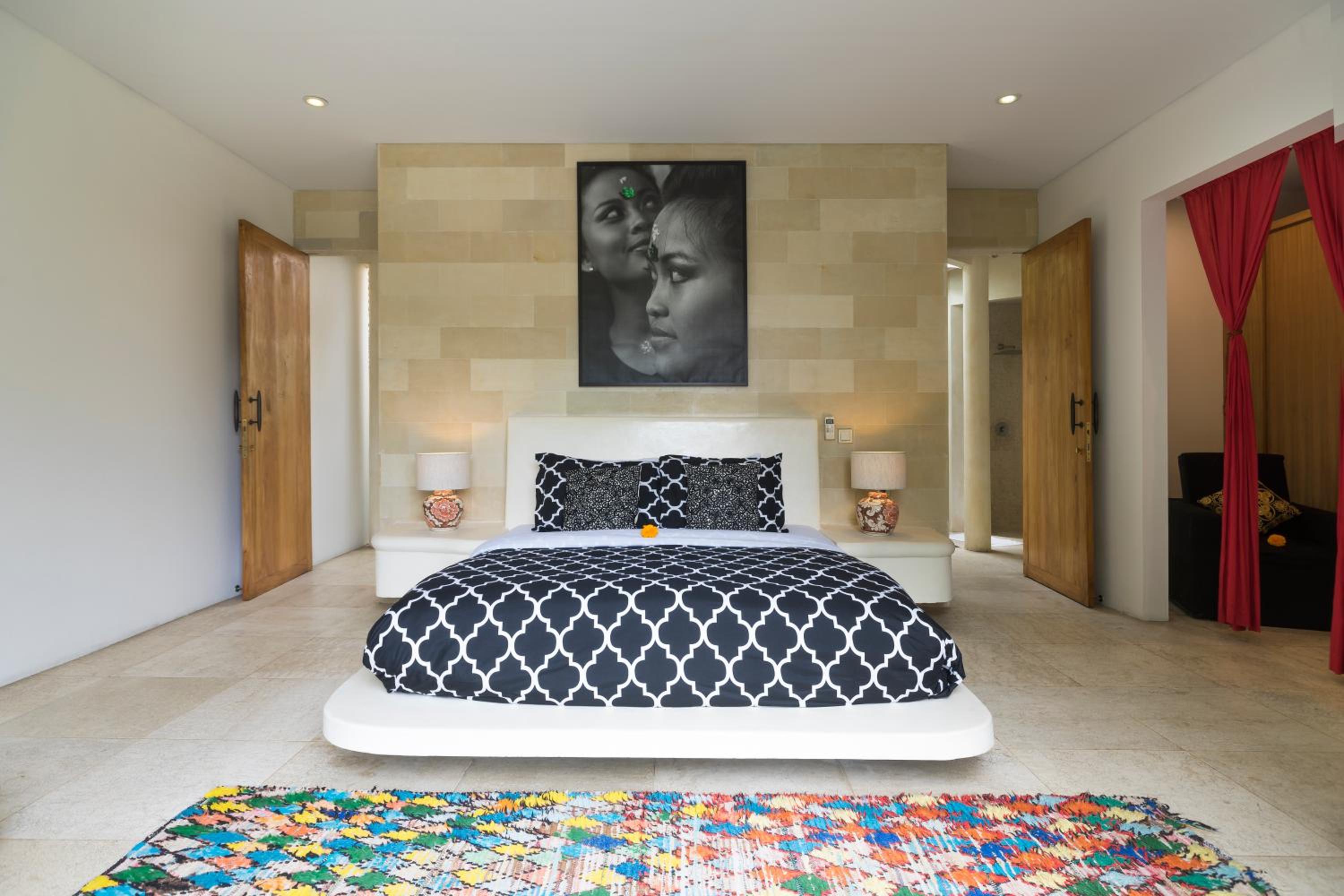 Elegant Villa Casabianca - Tropical Pool & Garden, Near Potato Head Beach Club!