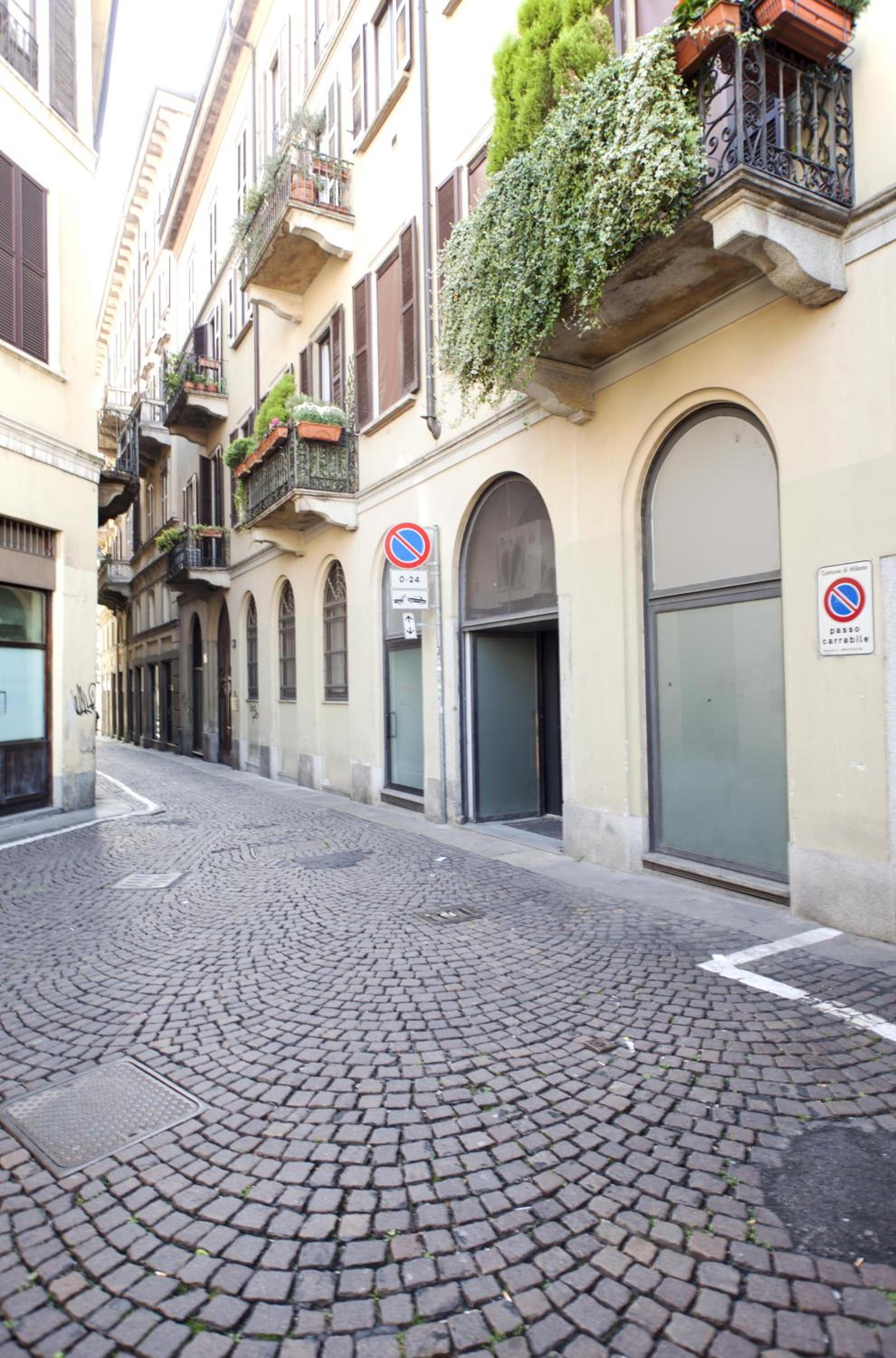 Mansard very close to Duomo