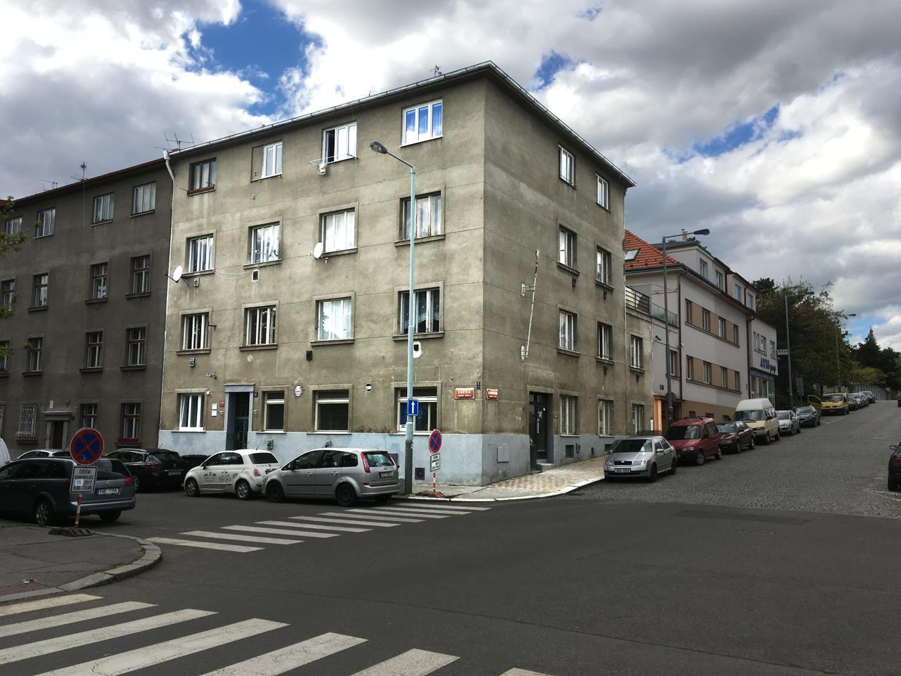 Giotto Apartments