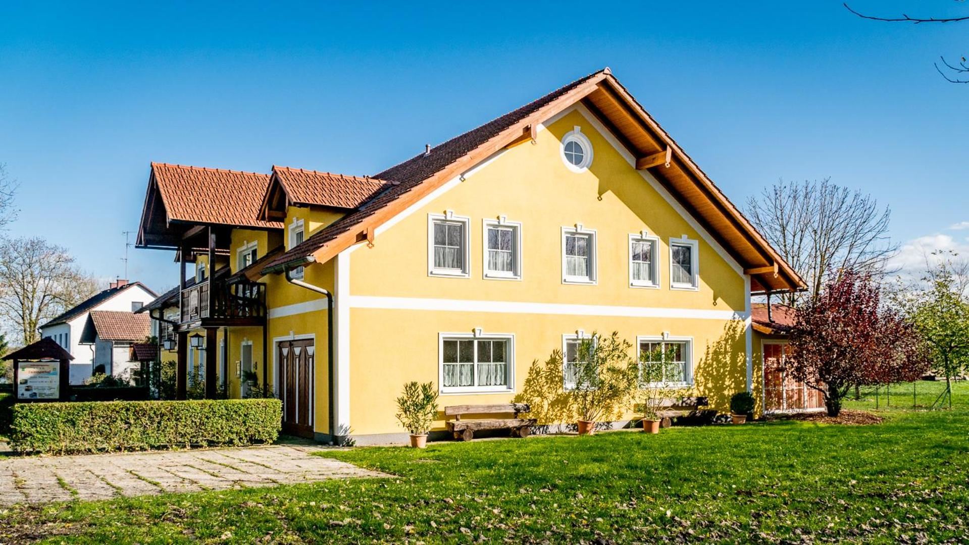 Salzingerhof view 5