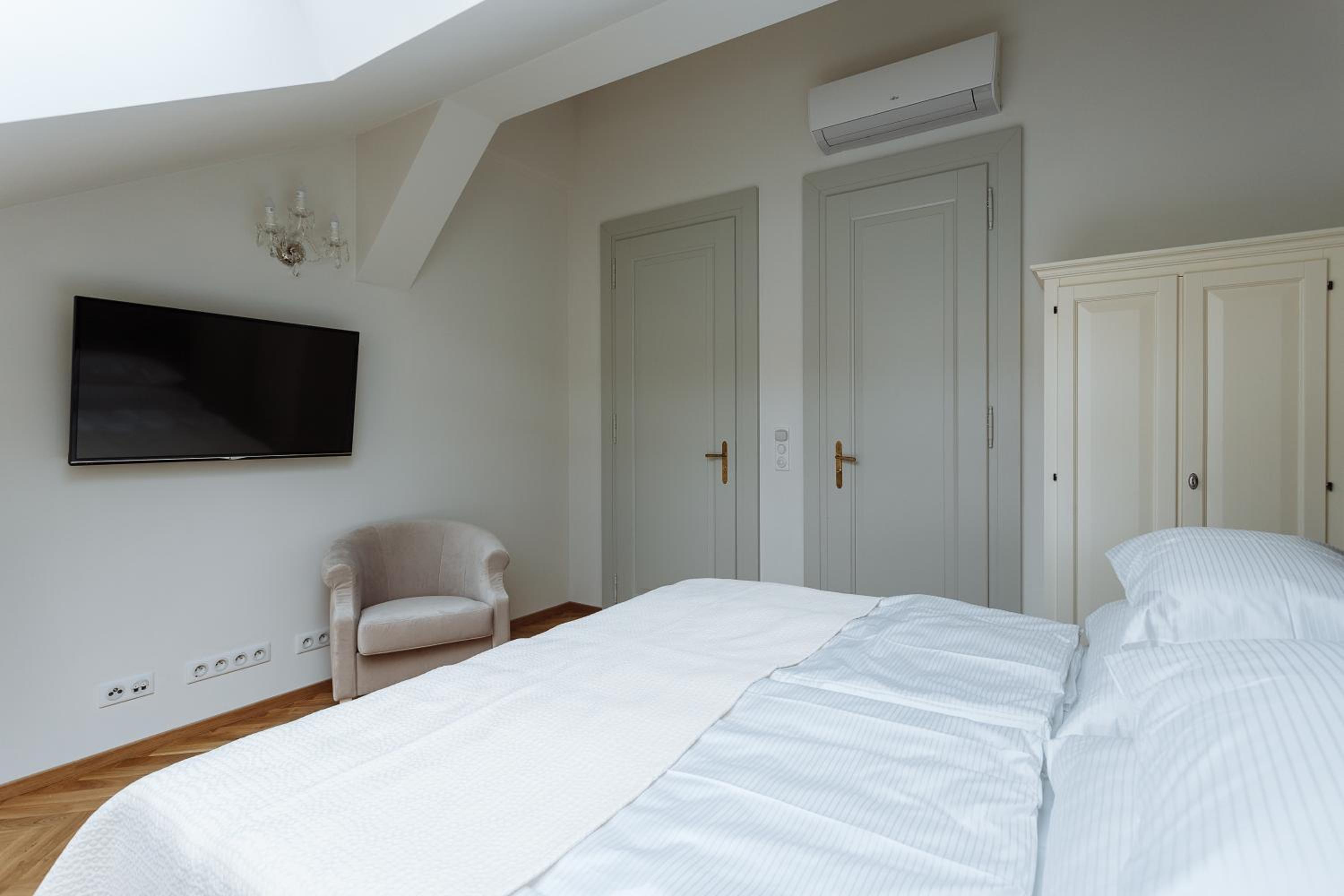 Prague Vacations - High Heaven - Property Image 13