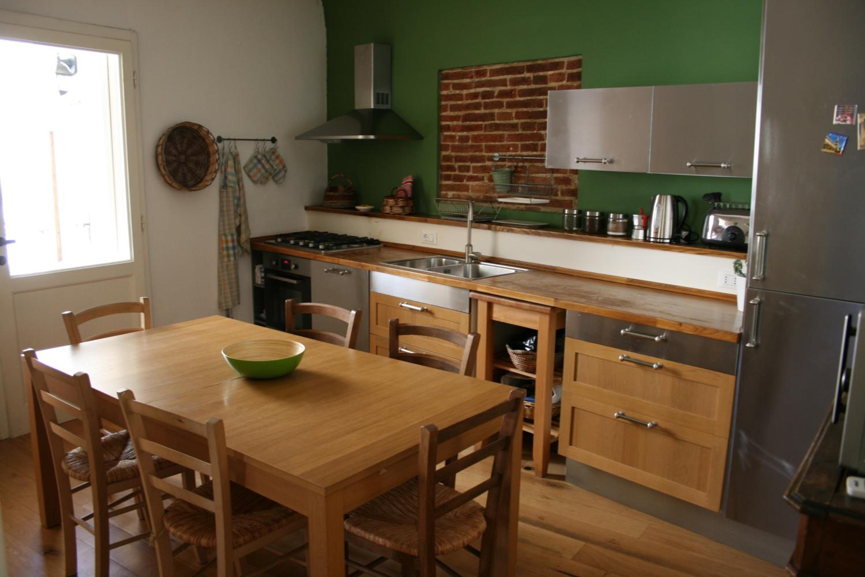 Photo 6