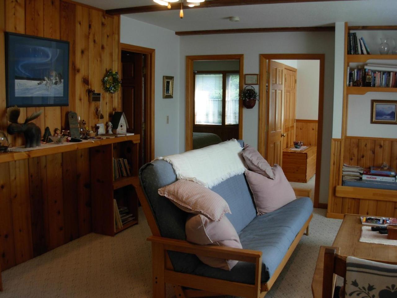 Alaska Chalet Bed & Breakfast view 2