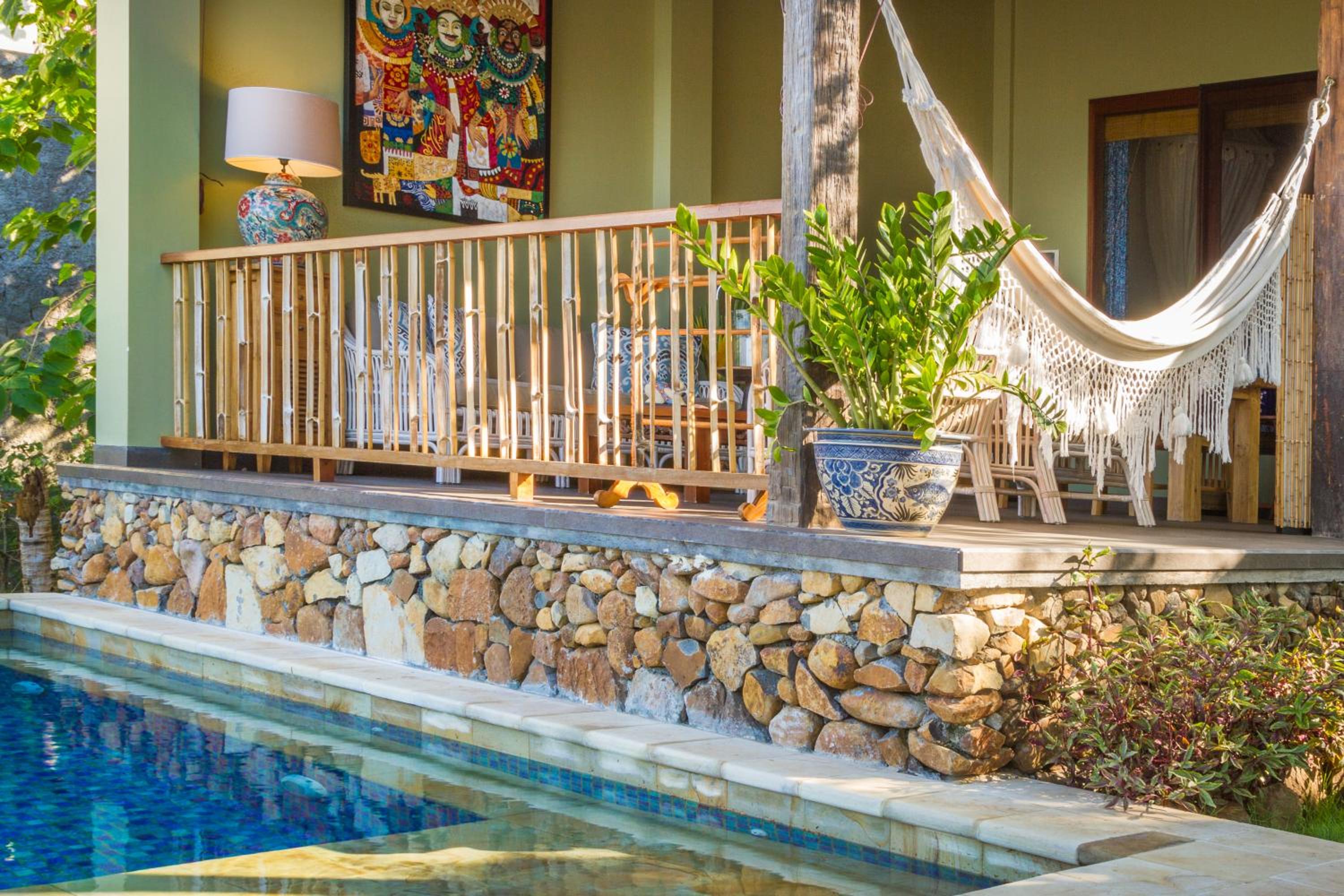 Aquamarine Beach Villas
