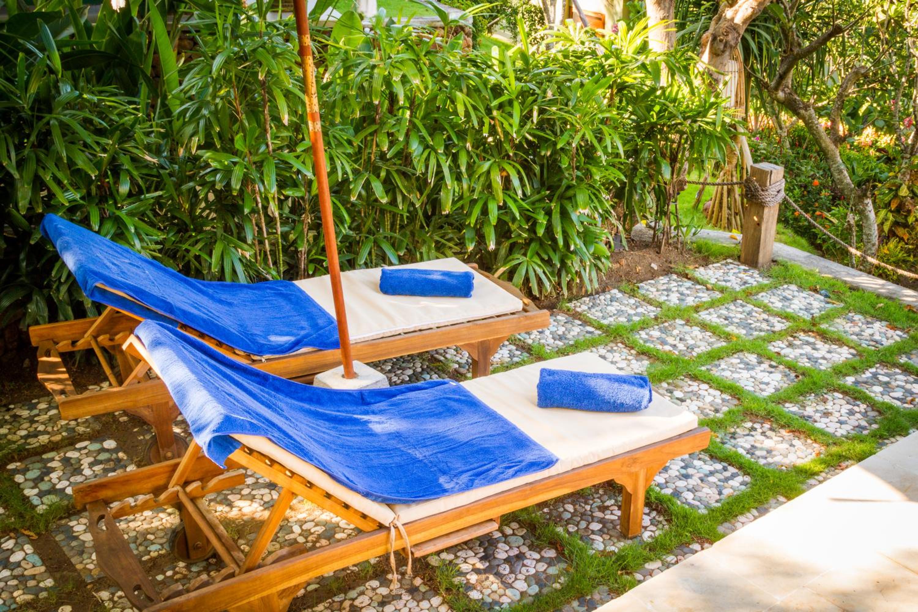 Aquamarine Beach Villas